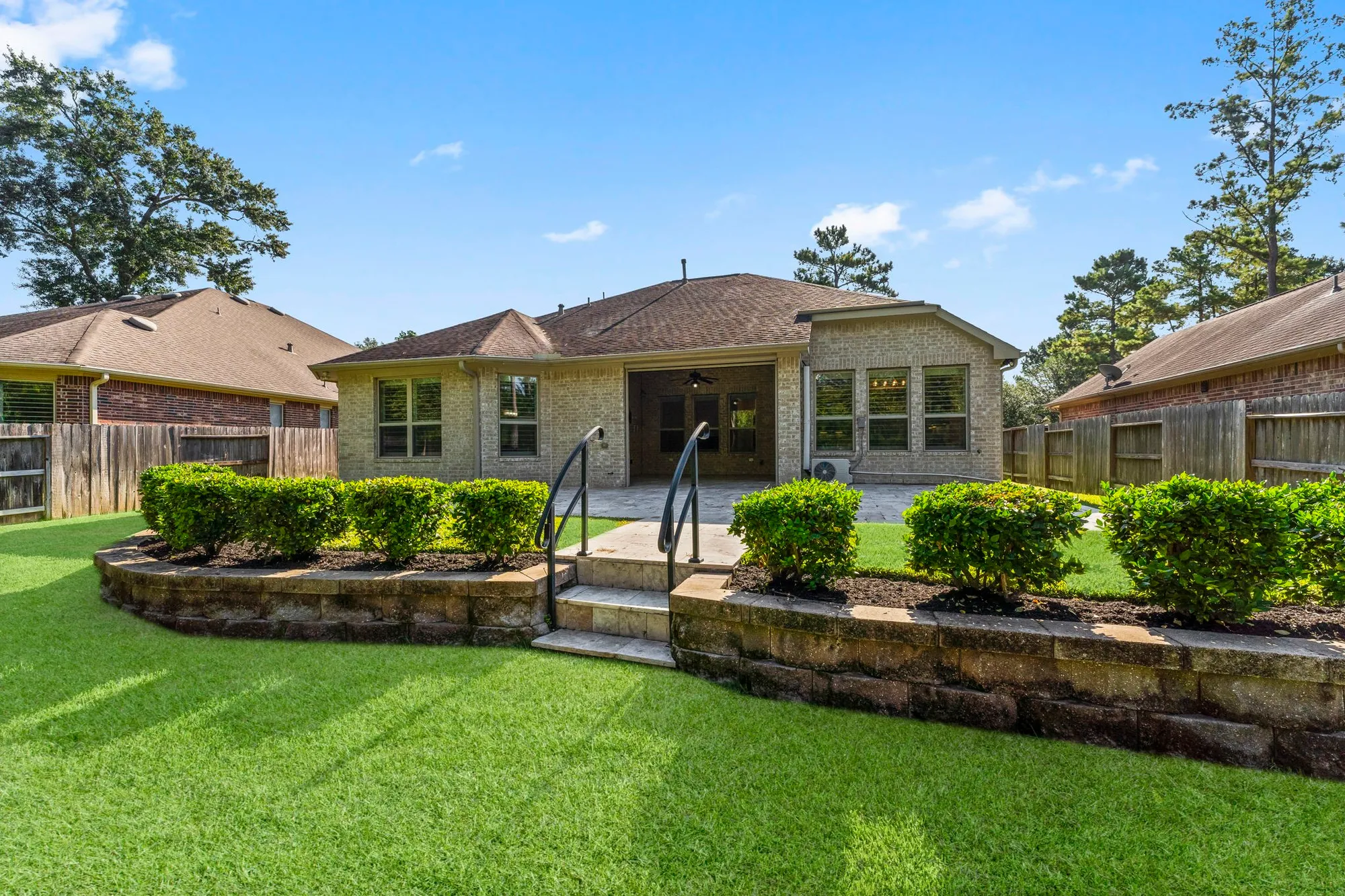 Property Slideshow image 35 of 38 | 8 s elderberry trl, Montgomery, TX, 77316