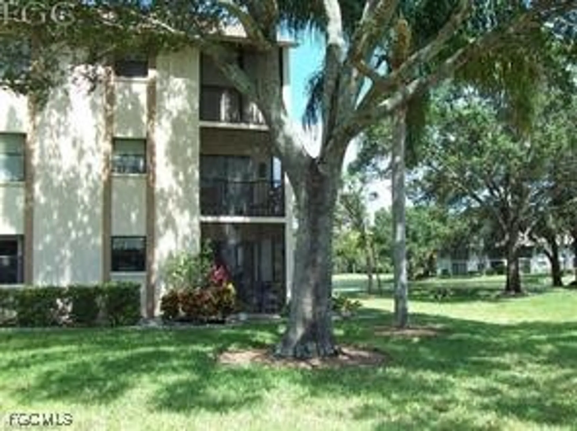 Property Slideshow image 1 of 19 | 13240 white marsh ln 9, Fort Myers, FL, 33912