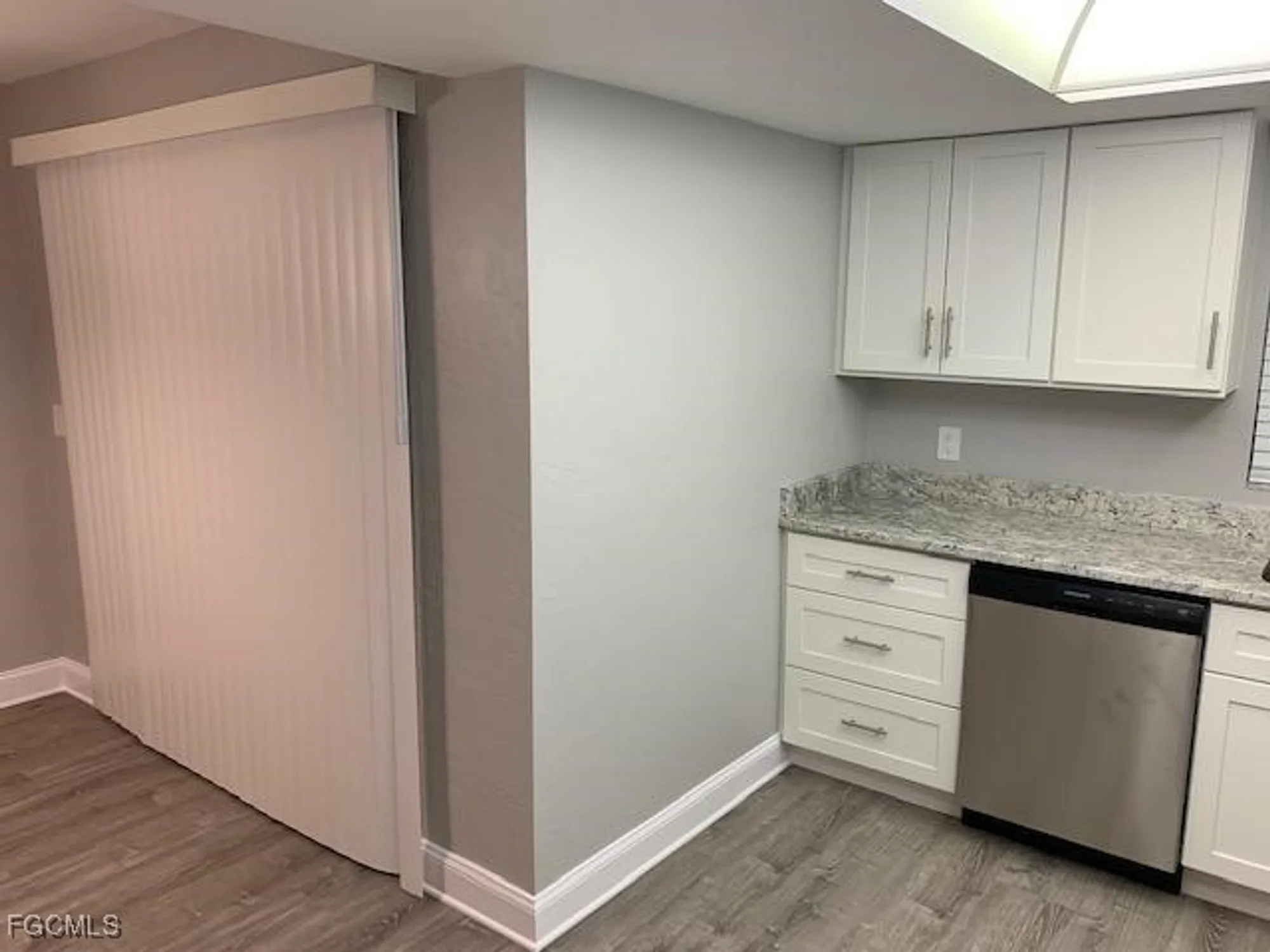 Property Slideshow image 5 of 19 | 13240 white marsh ln 9, Fort Myers, FL, 33912