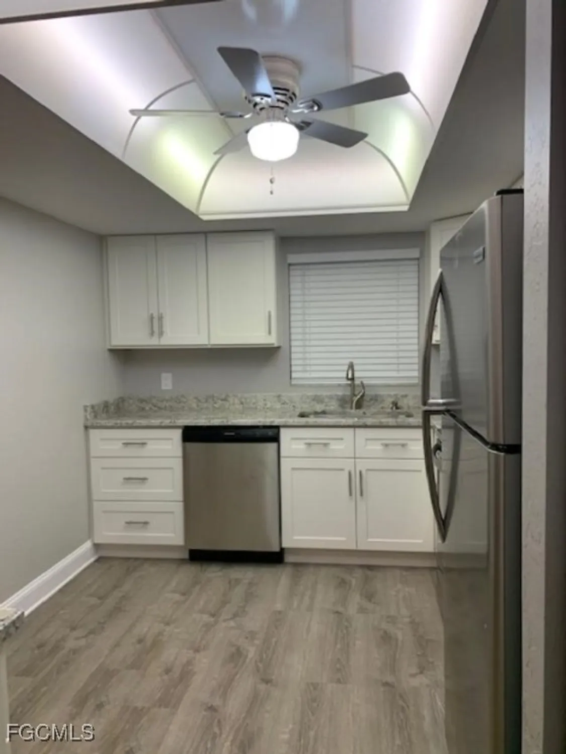 Property Slideshow image 6 of 19 | 13240 white marsh ln 9, Fort Myers, FL, 33912