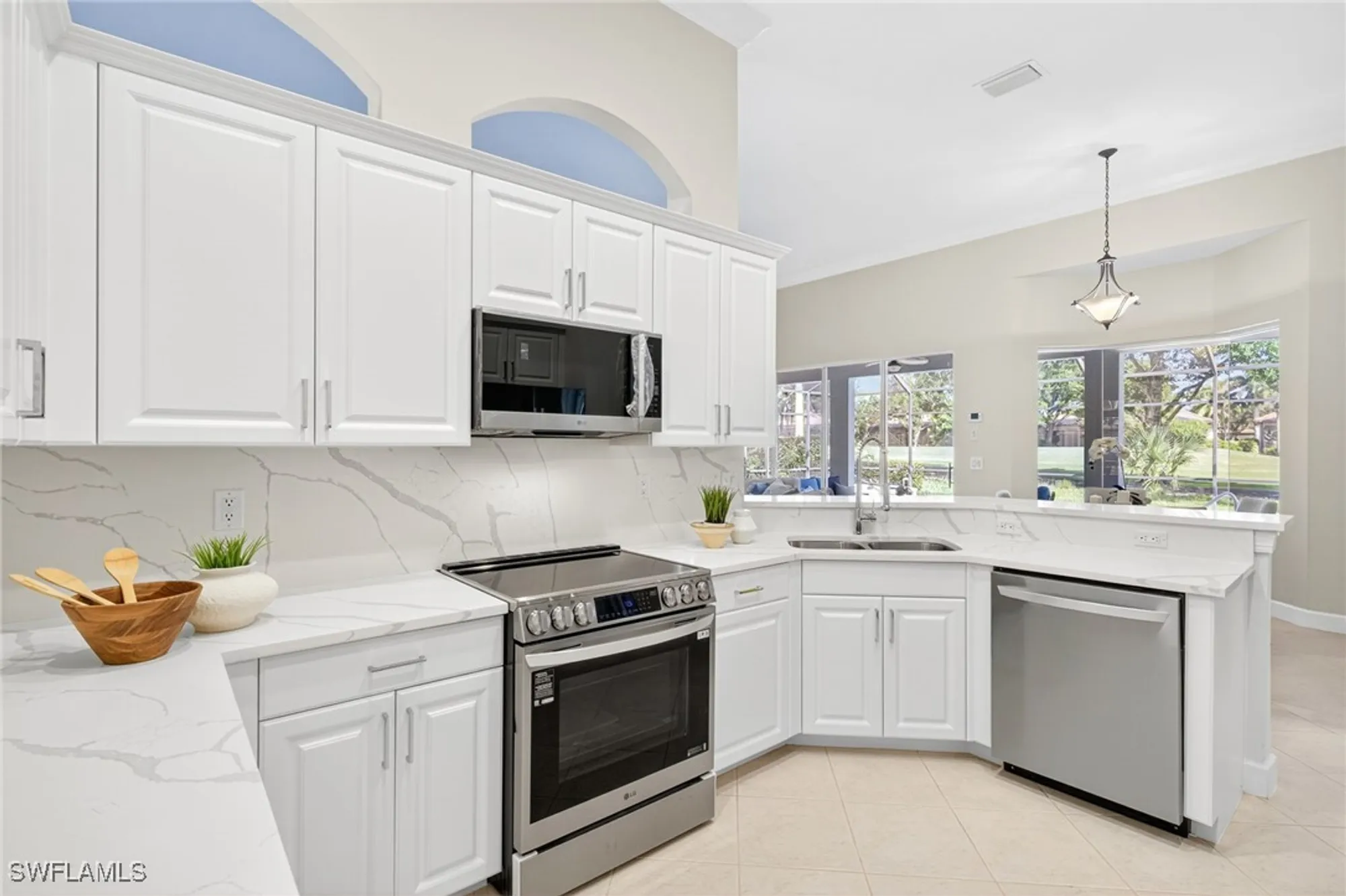 Property Slideshow image 13 of 31 | 8812 mustang island cir, Naples, FL, 34113