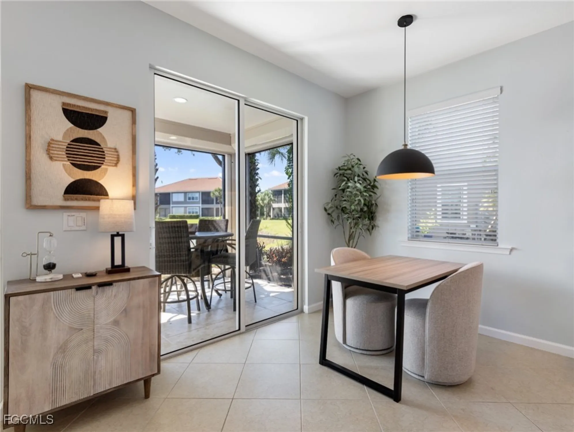 Property Slideshow image 11 of 44 | 10260 glastonbury cir unit 102, Fort Myers, FL, 33913