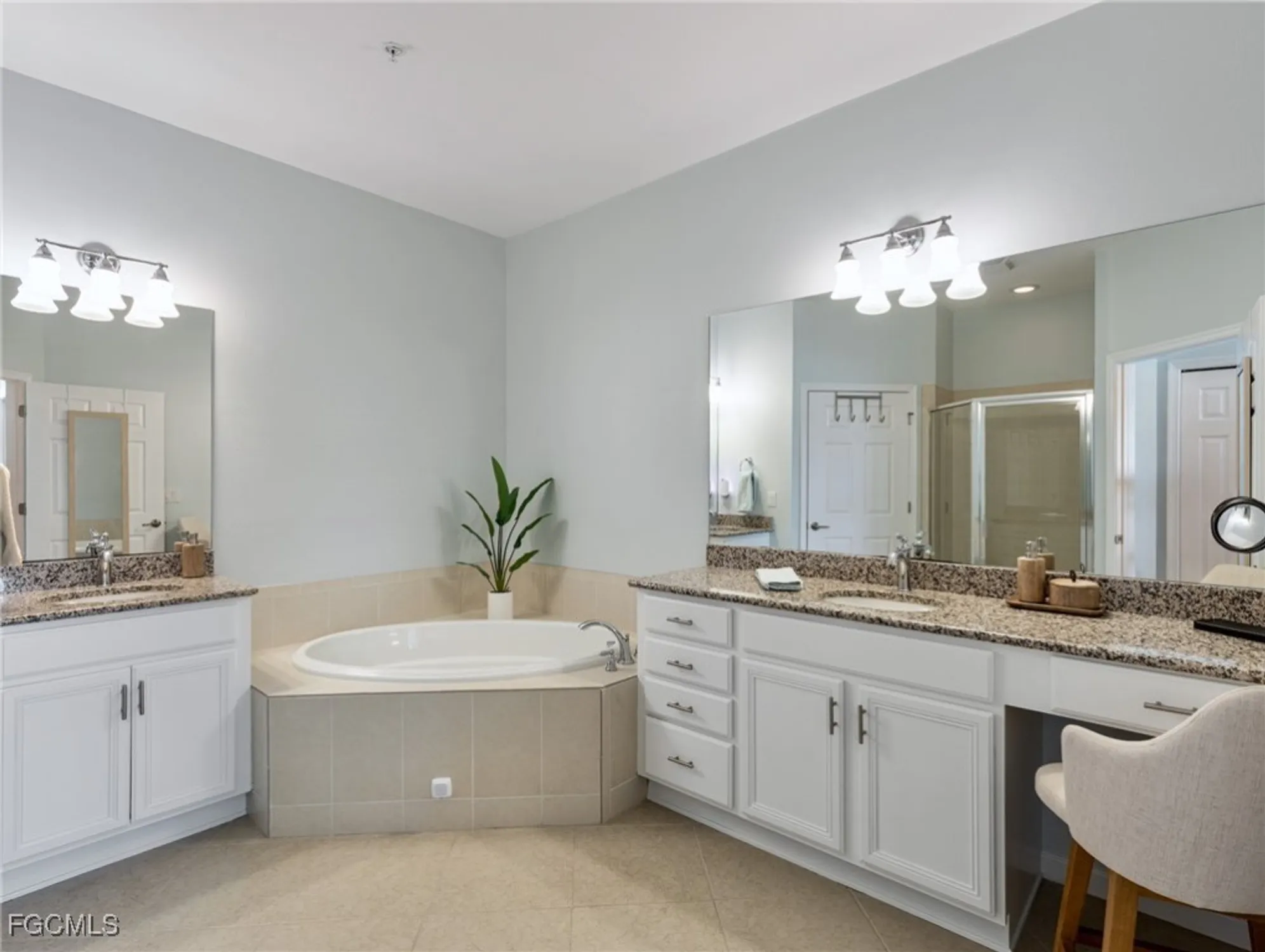 Property Slideshow image 26 of 44 | 10260 glastonbury cir unit 102, Fort Myers, FL, 33913