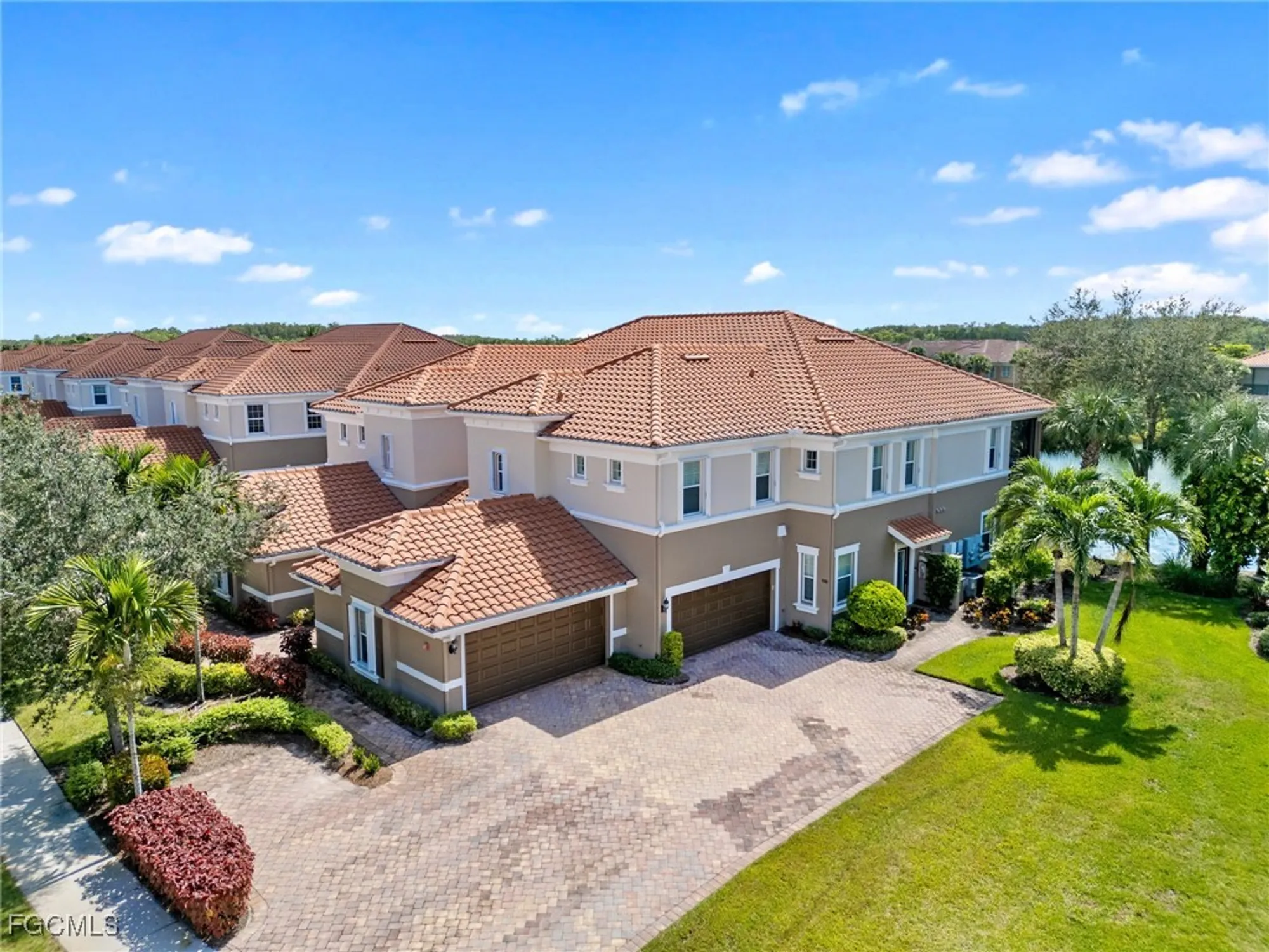 Property Slideshow image 34 of 44 | 10260 glastonbury cir unit 102, Fort Myers, FL, 33913