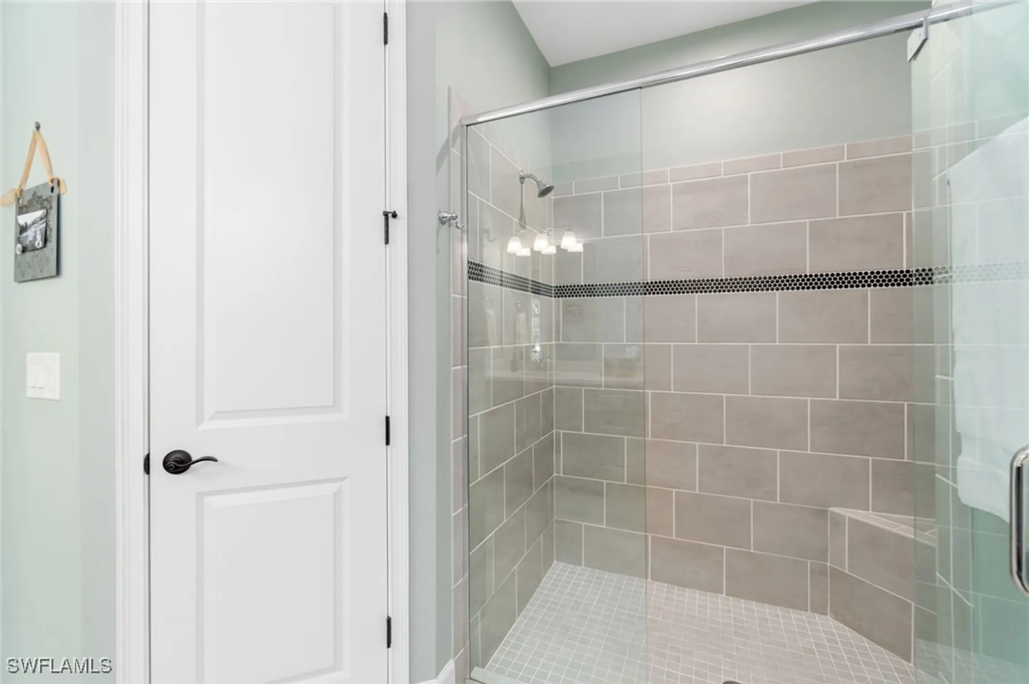 Property Slideshow image 16 of 40 | 8021 calle canovas ct, Naples, FL, 34114