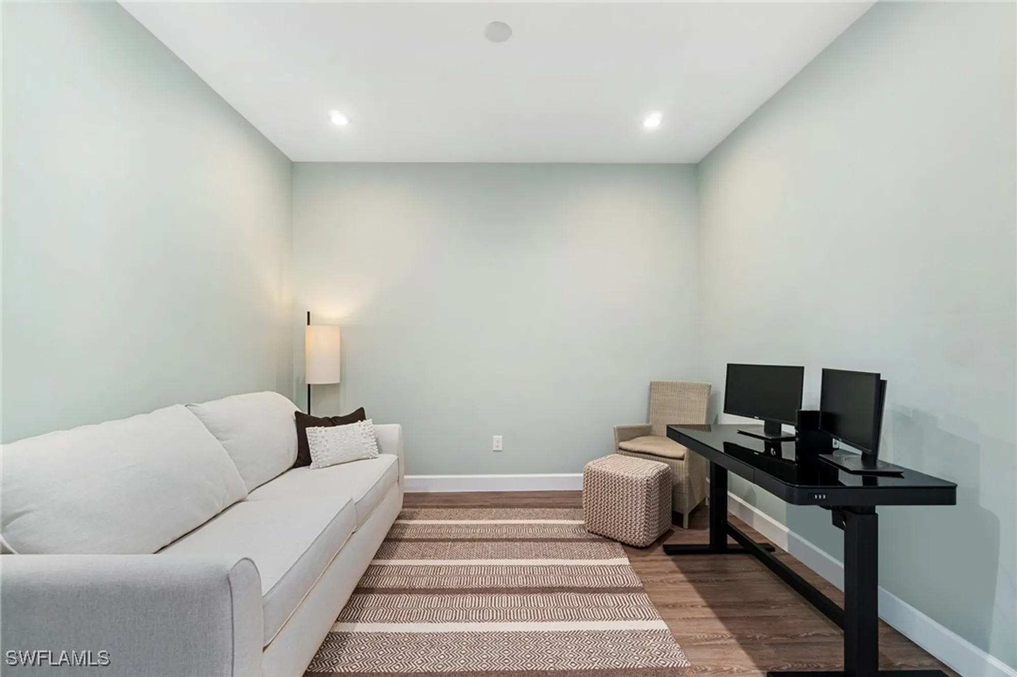 Property Slideshow image 20 of 40 | 8021 calle canovas ct, Naples, FL, 34114