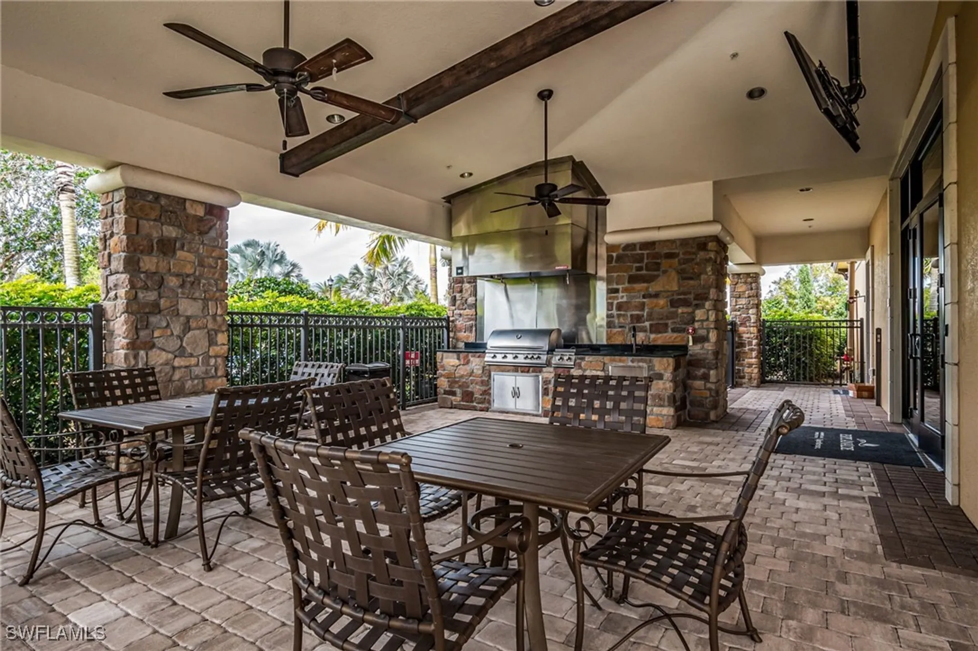 Property Slideshow image 35 of 40 | 8021 calle canovas ct, Naples, FL, 34114