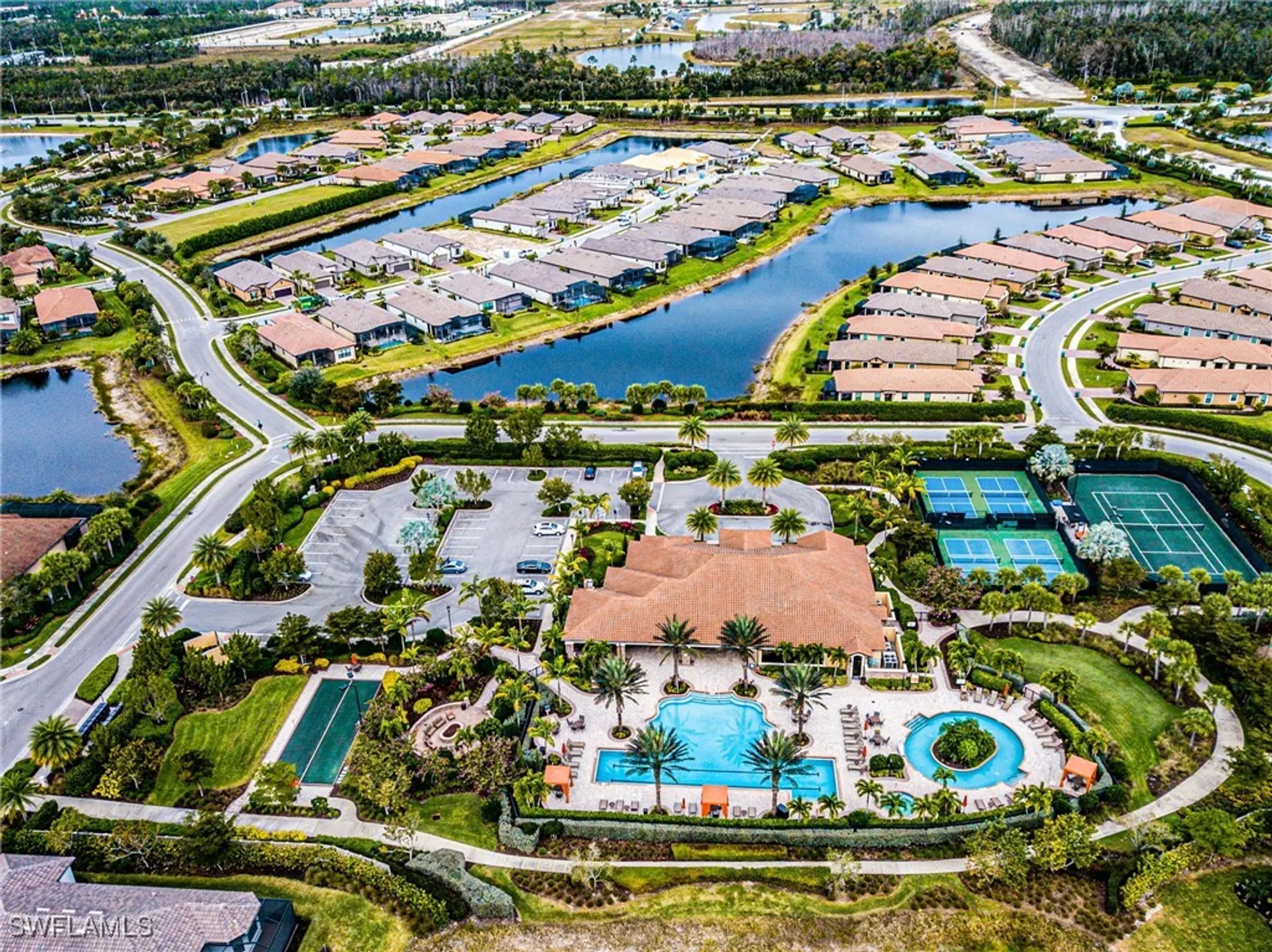 Property Slideshow image 31 of 40 | 8021 calle canovas ct, Naples, FL, 34114