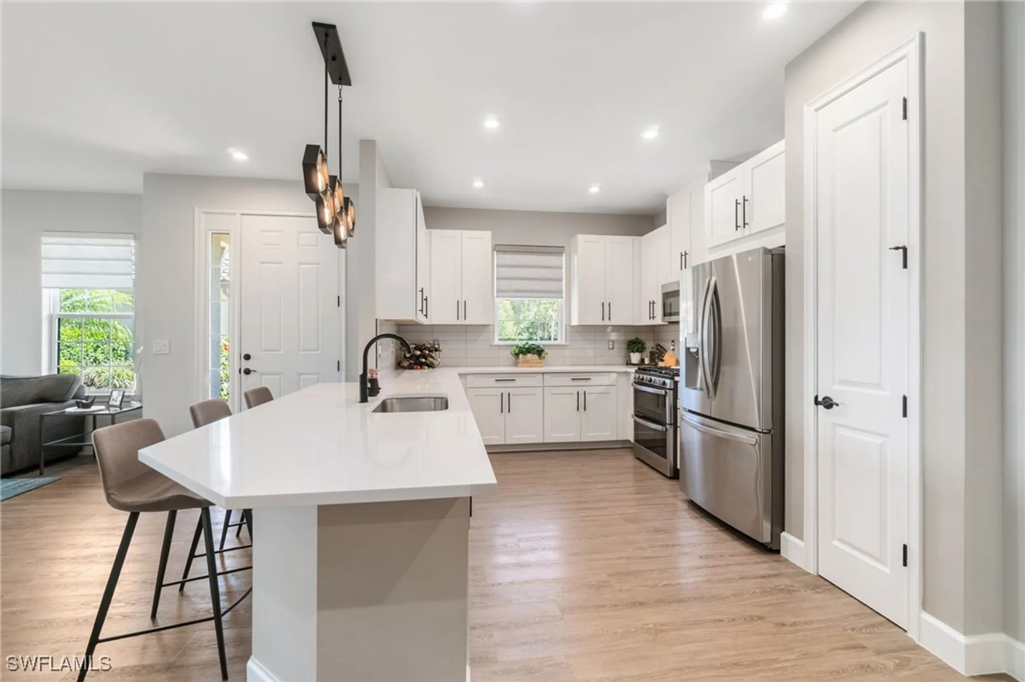 Property Slideshow image 7 of 40 | 8021 calle canovas ct, Naples, FL, 34114
