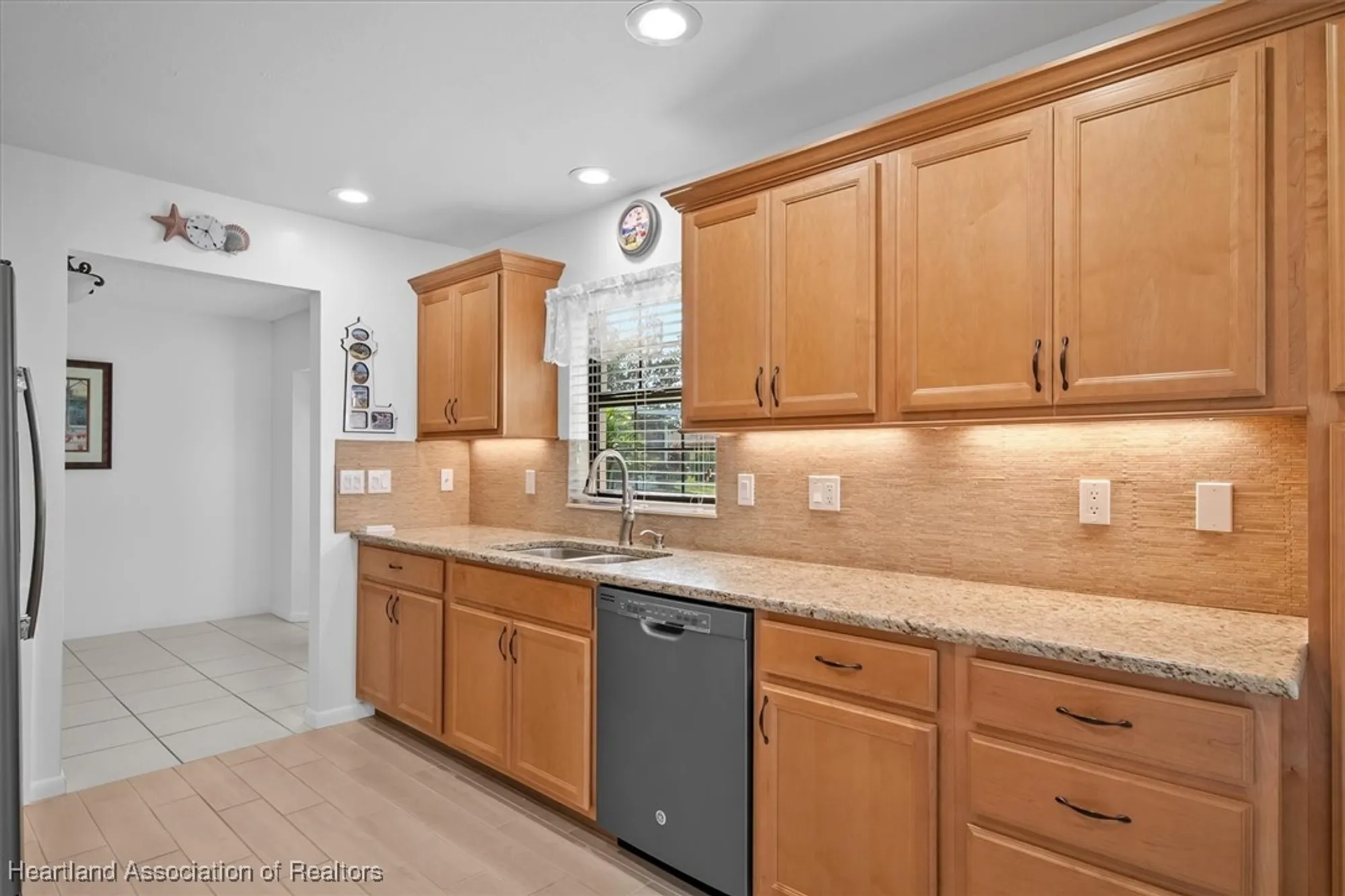 Property Slideshow image 14 of 36 | 7 maplewood ct, Lake Placid, FL, 33852