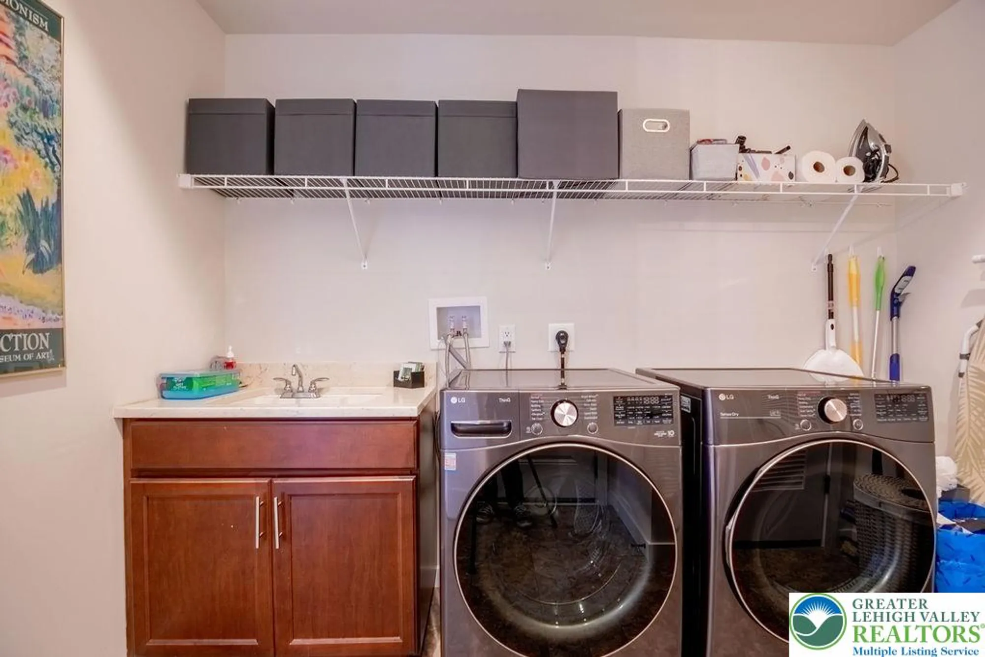 Property Slideshow image 18 of 45 | 6822 sycamore dr, Bath, PA, 18014