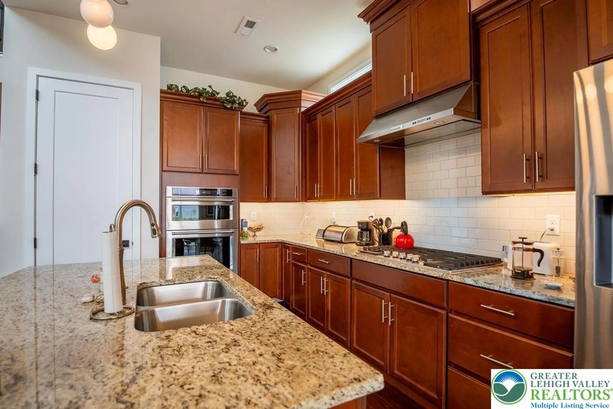 Property Slideshow image 10 of 45 | 6822 sycamore dr, Bath, PA, 18014