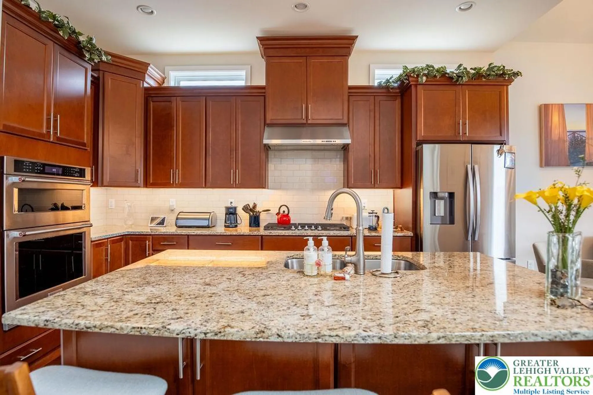 Property Slideshow image 9 of 45 | 6822 sycamore dr, Bath, PA, 18014