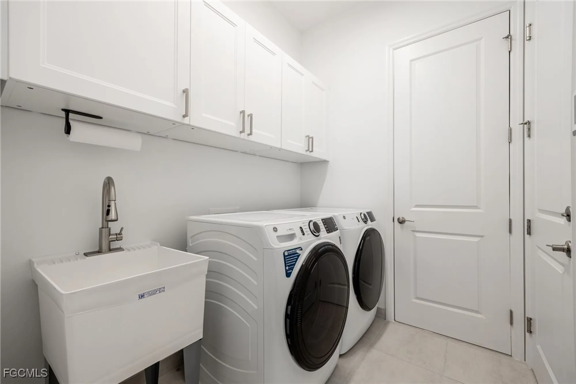 Property Slideshow image 14 of 34 | 12341 dahlia ct, Naples, FL, 34120