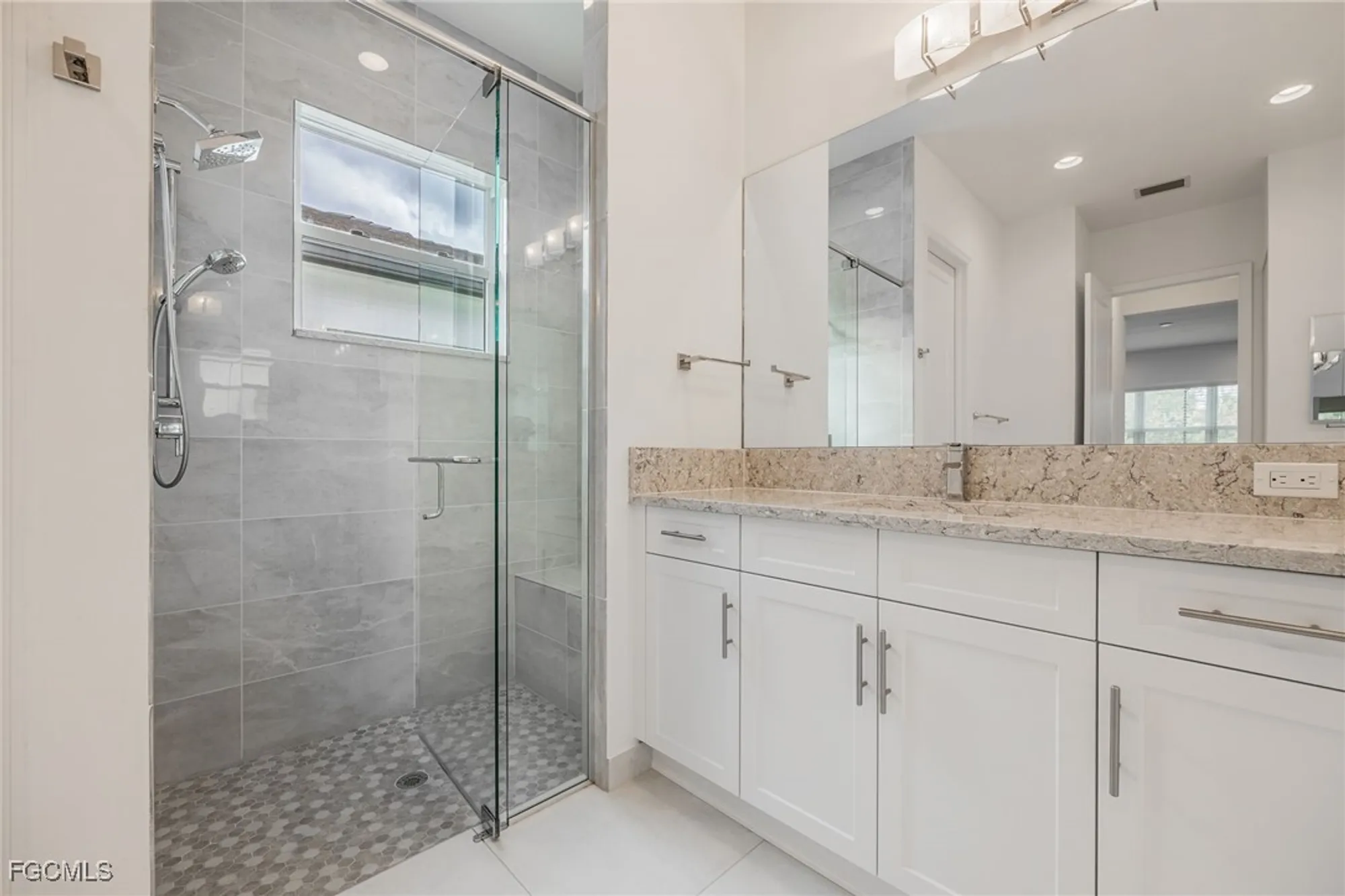 Property Slideshow image 10 of 34 | 12341 dahlia ct, Naples, FL, 34120