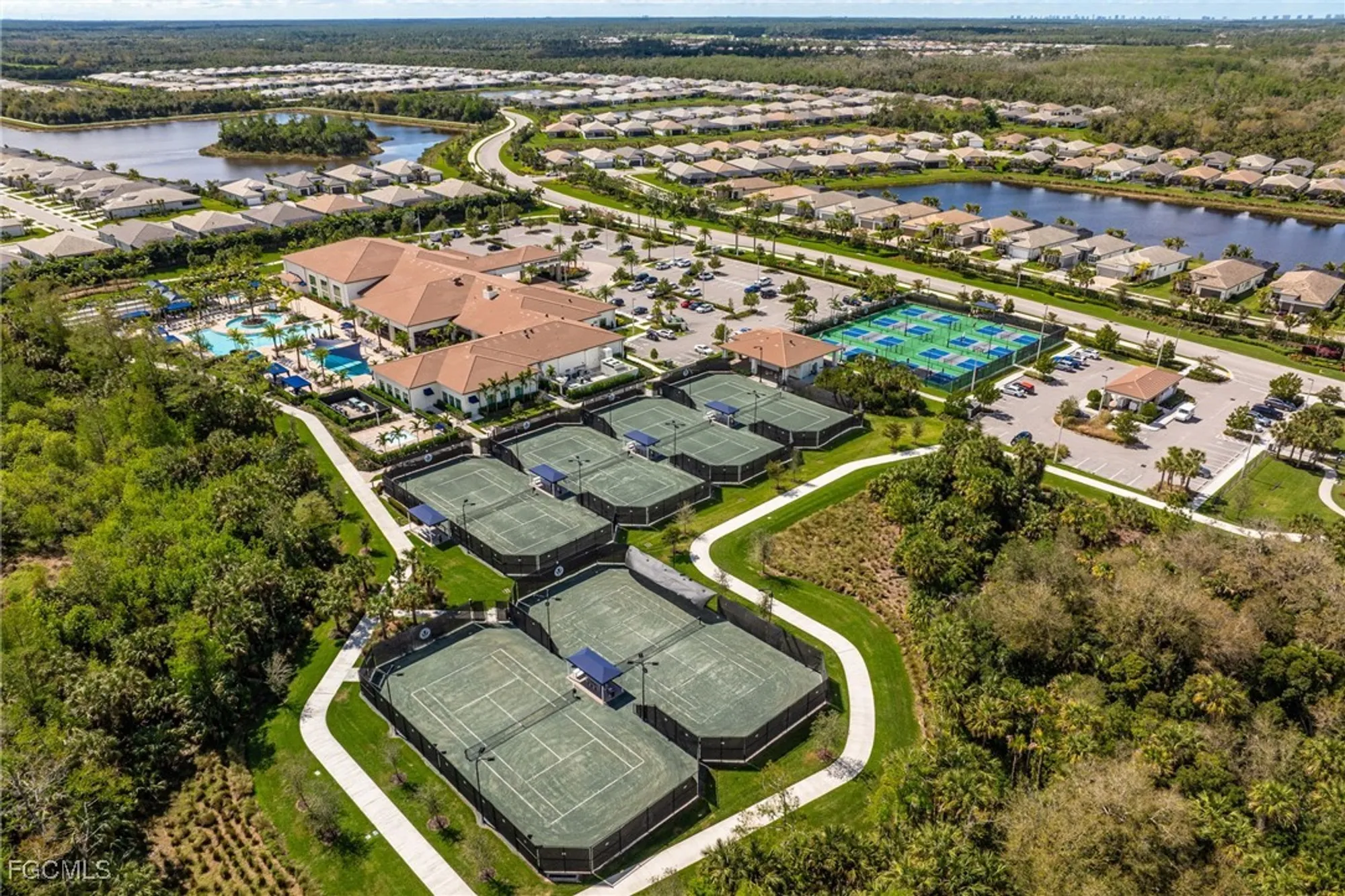 Property Slideshow image 25 of 34 | 12341 dahlia ct, Naples, FL, 34120