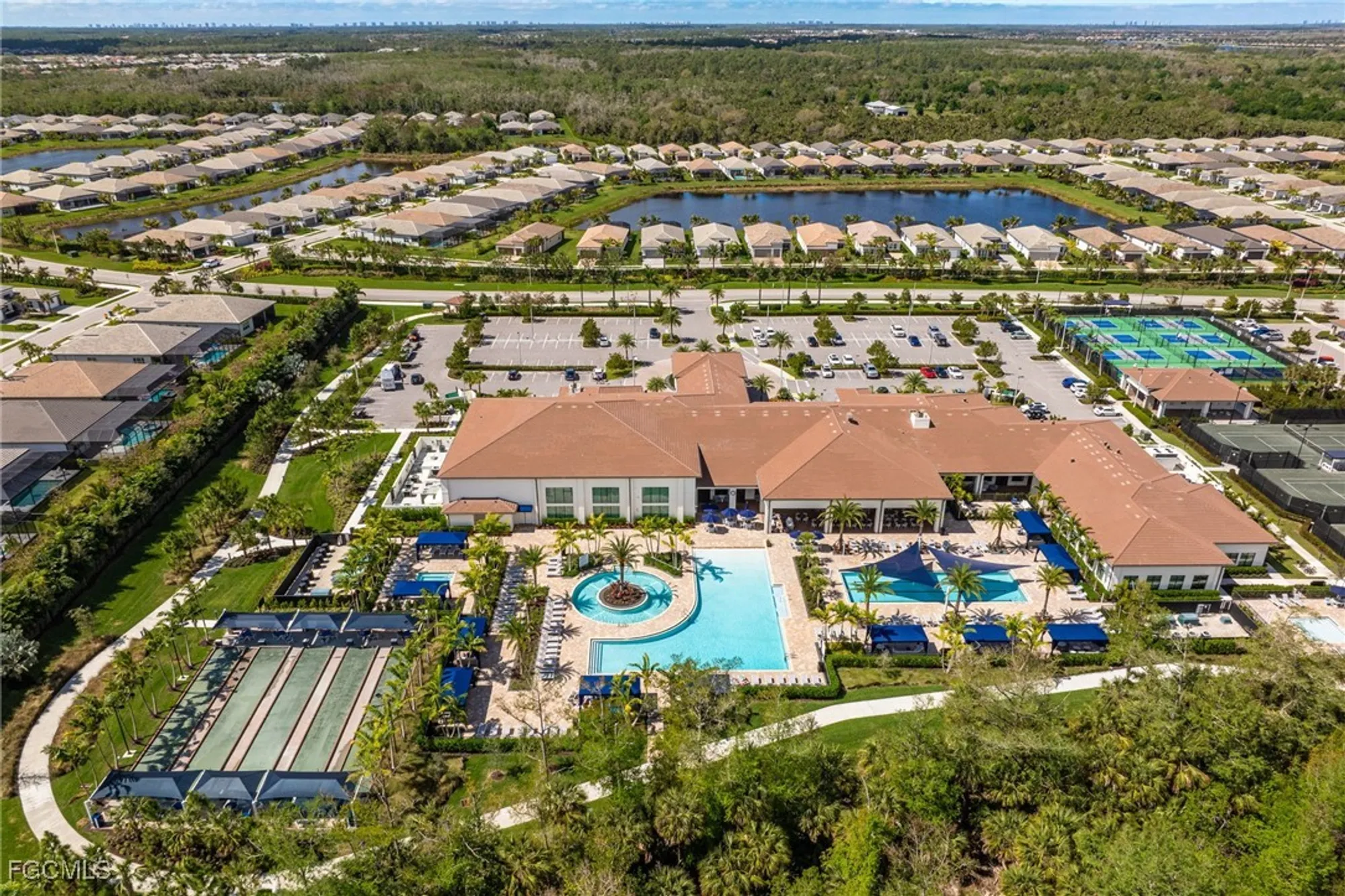 Property Slideshow image 26 of 34 | 12341 dahlia ct, Naples, FL, 34120