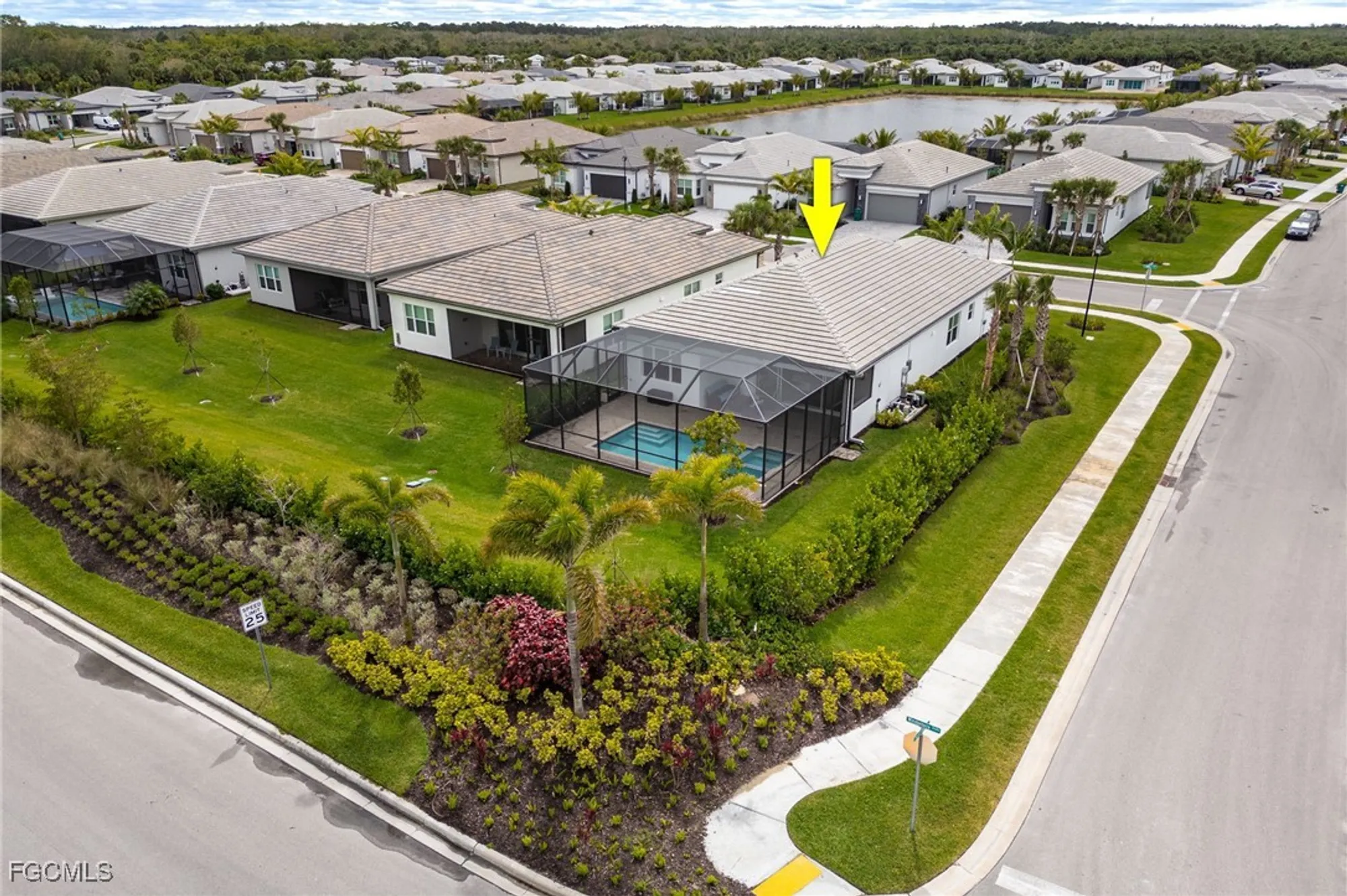 Property Slideshow image 21 of 34 | 12341 dahlia ct, Naples, FL, 34120
