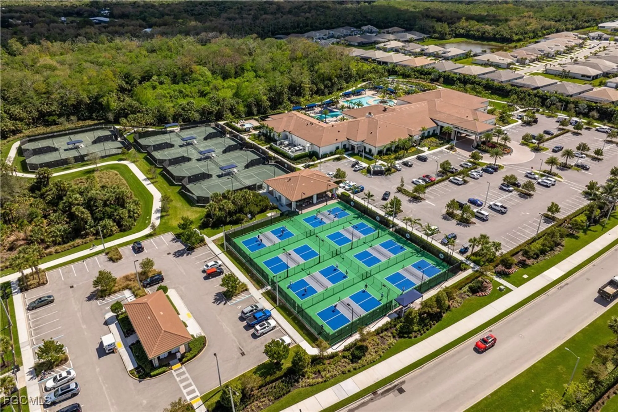 Property Slideshow image 23 of 34 | 12341 dahlia ct, Naples, FL, 34120