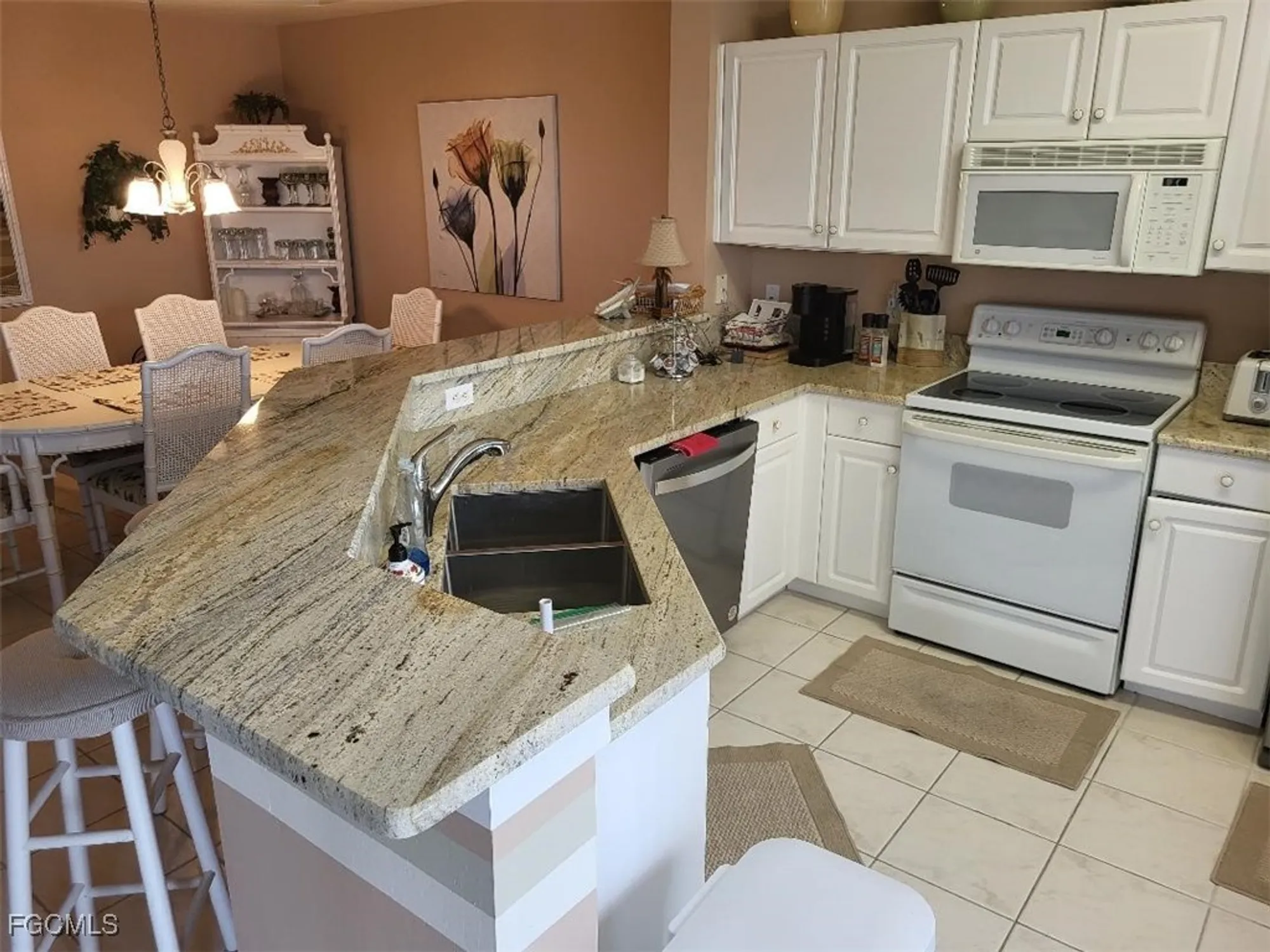 Property Slideshow image 7 of 41 | 14350 bristol bay pl 207, Fort Myers, FL, 33912