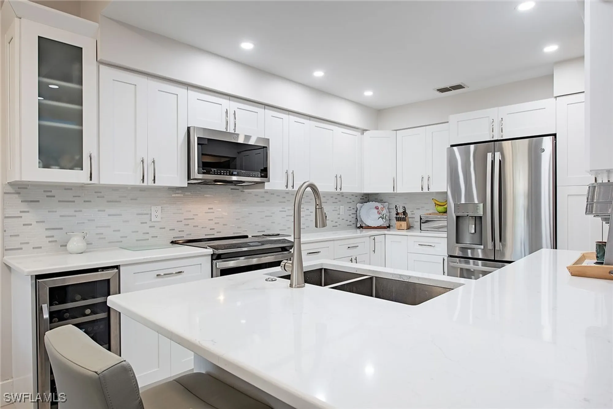 Property Slideshow image 5 of 14 | 24821 lakemont cove ln 102, Bonita Springs, FL, 34134