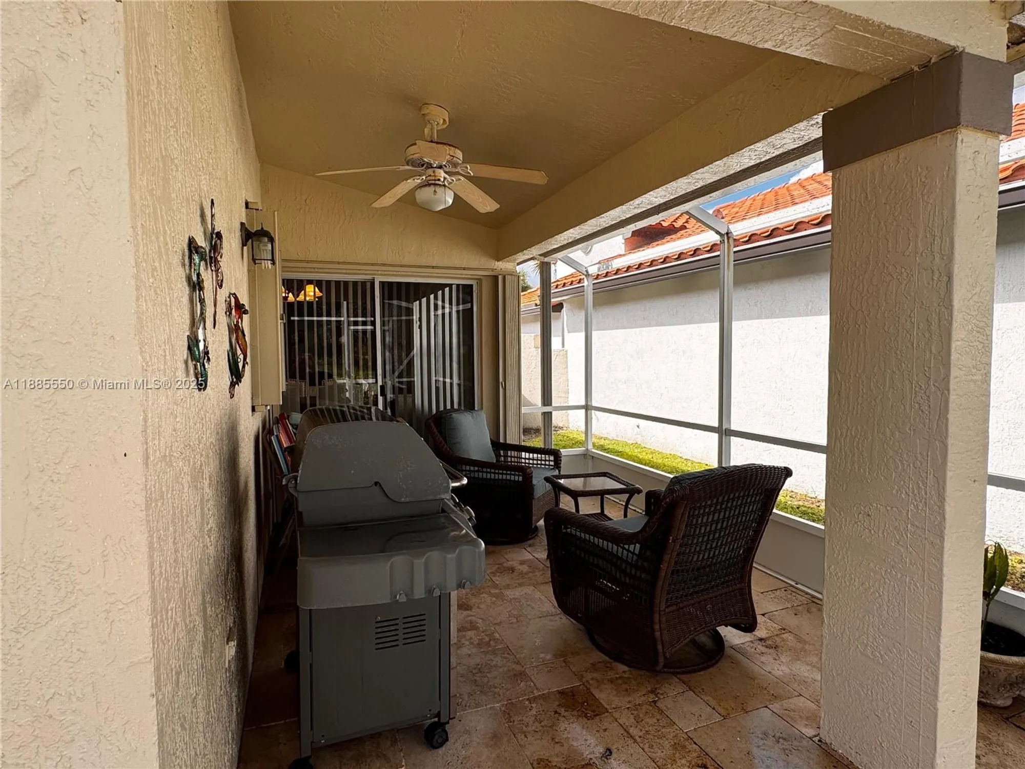 Property Slideshow image 13 of 37 | 7131 whitfield ave, Boynton Beach, FL, 33437