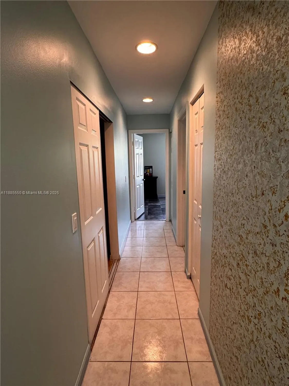 Property Slideshow image 27 of 37 | 7131 whitfield ave, Boynton Beach, FL, 33437