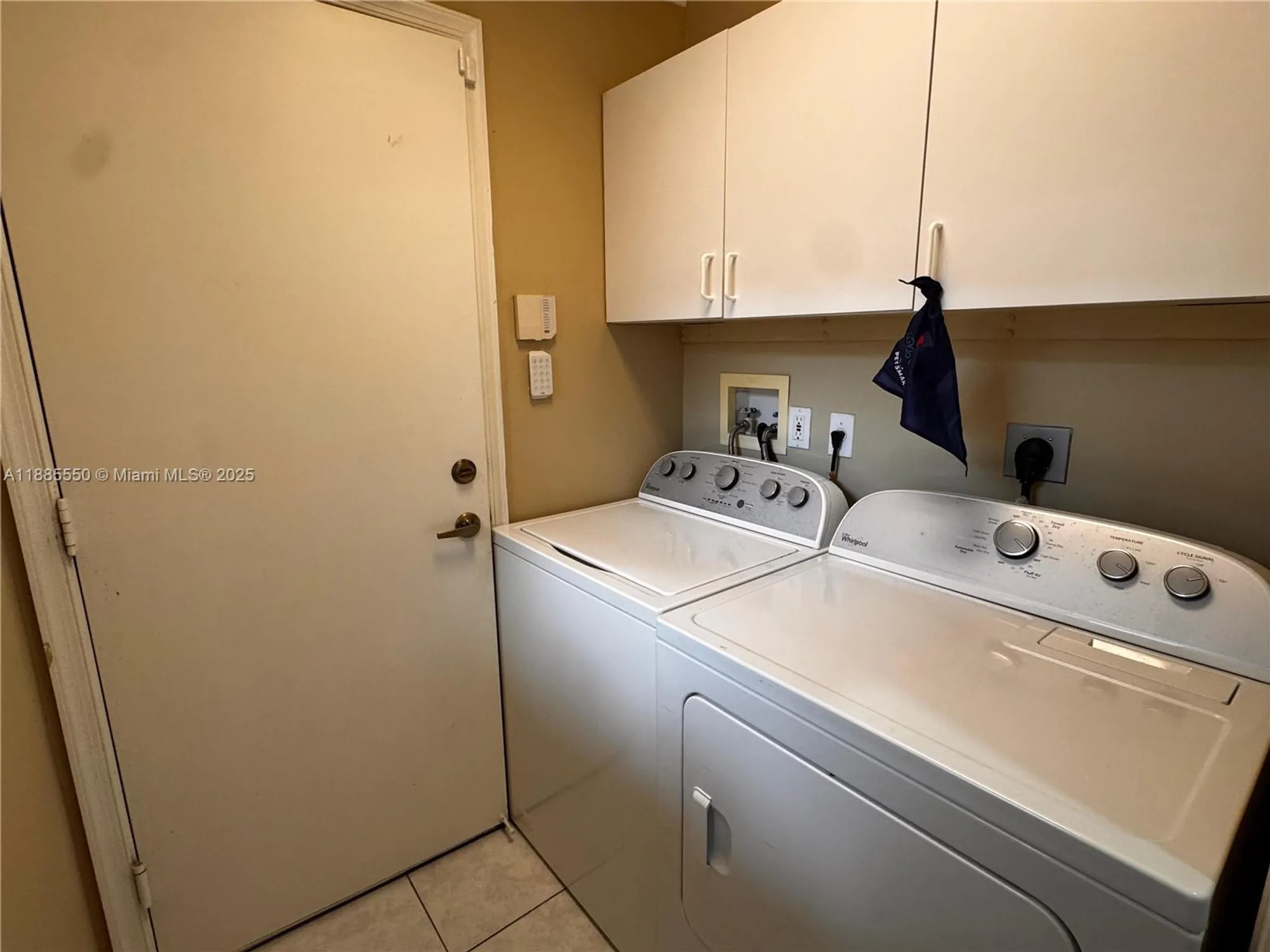 Property Slideshow image 28 of 37 | 7131 whitfield ave, Boynton Beach, FL, 33437