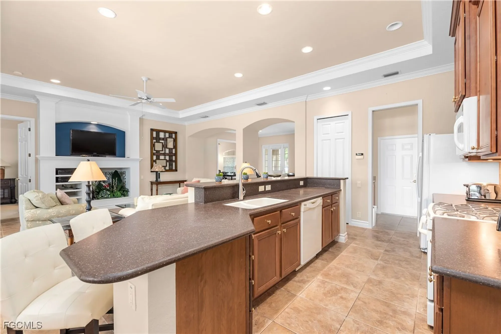 Property Slideshow image 16 of 38 | 13431 sabal pointe dr, Fort Myers, FL, 33905