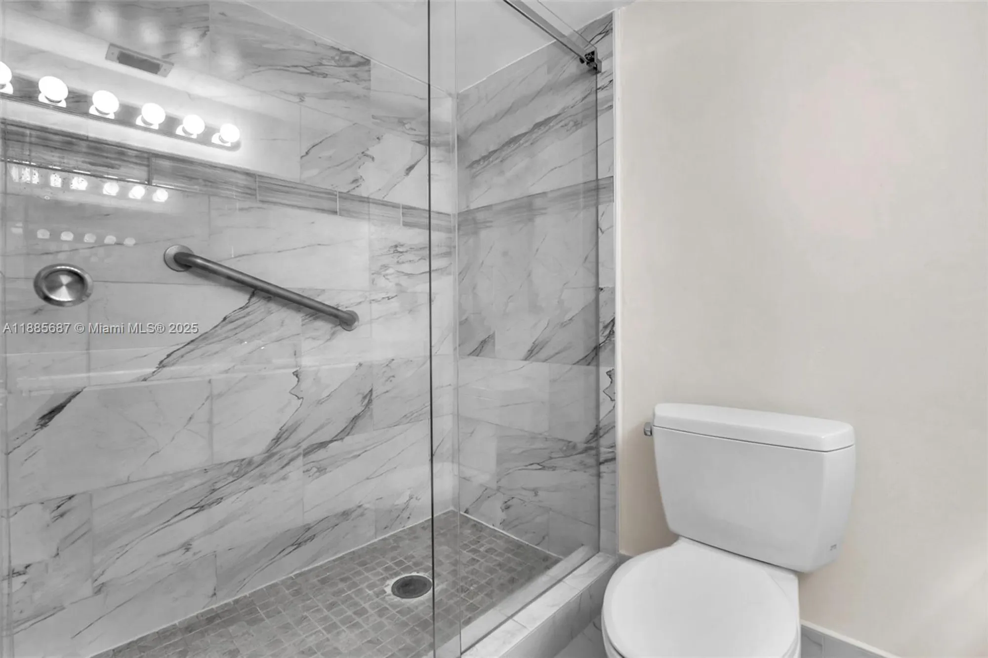 Property Slideshow image 17 of 31 | 150 s hollybrook ter 101, Pembroke Pines, FL, 33025