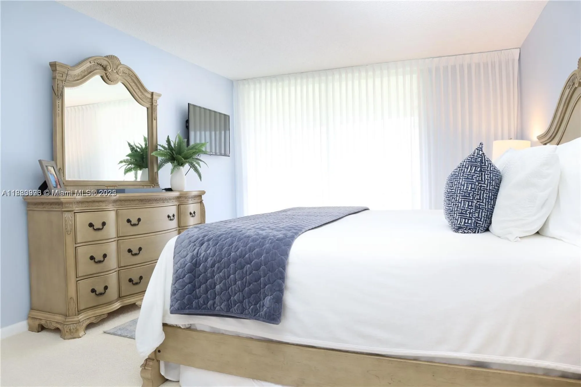 Property Slideshow image 18 of 35 | 23099 barwood ln 304, Boca Raton, FL, 33428