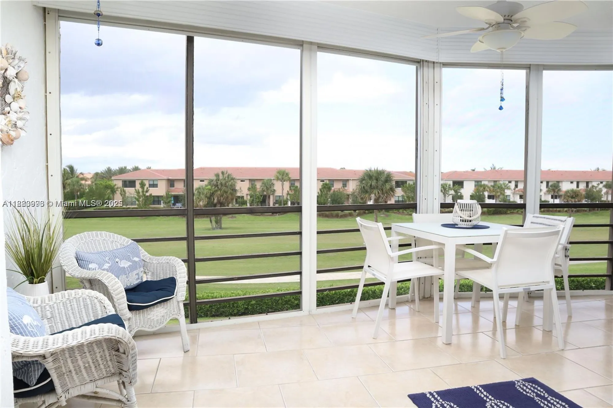 Property Slideshow image 12 of 35 | 23099 barwood ln 304, Boca Raton, FL, 33428