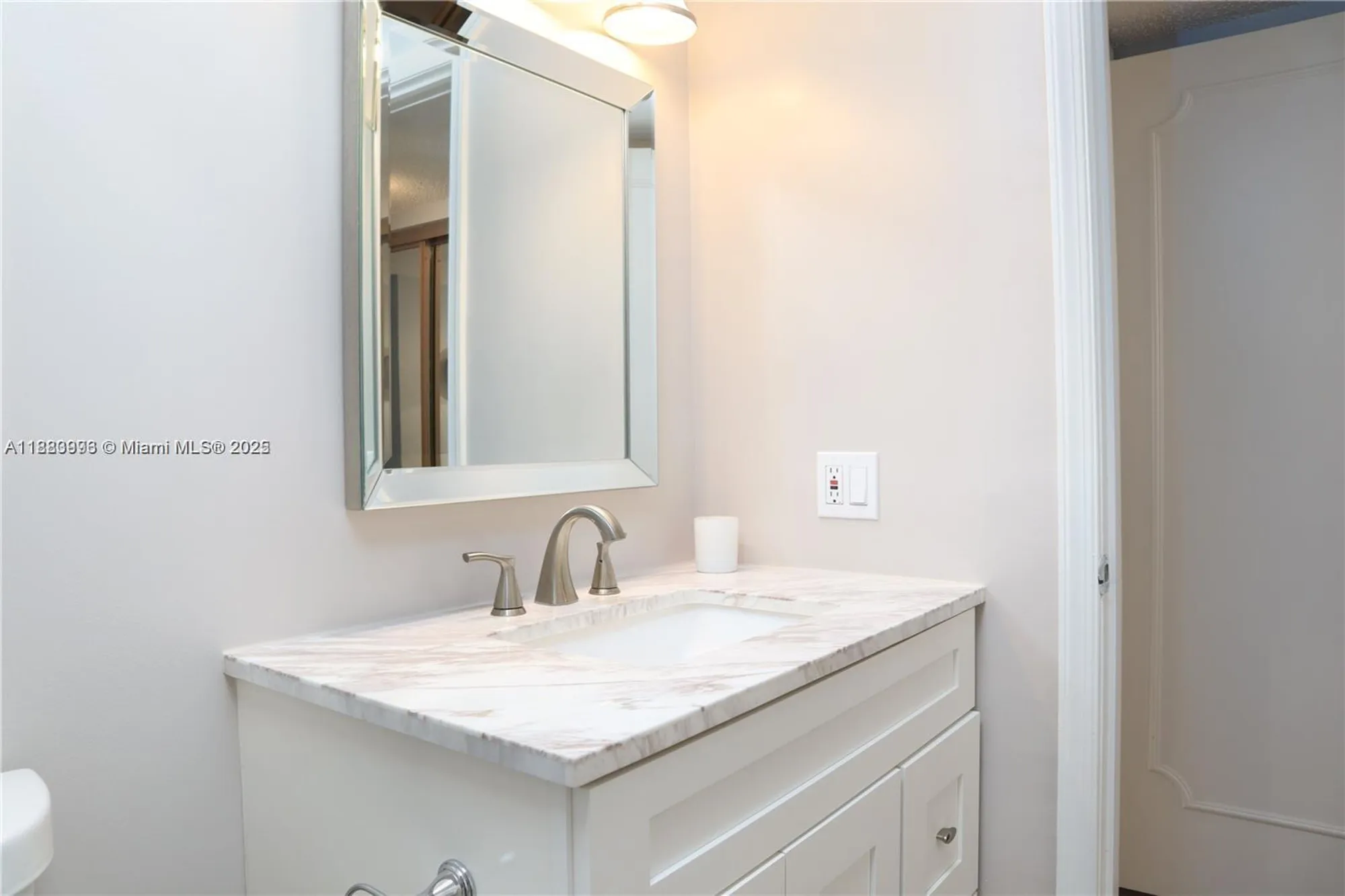 Property Slideshow image 25 of 35 | 23099 barwood ln 304, Boca Raton, FL, 33428