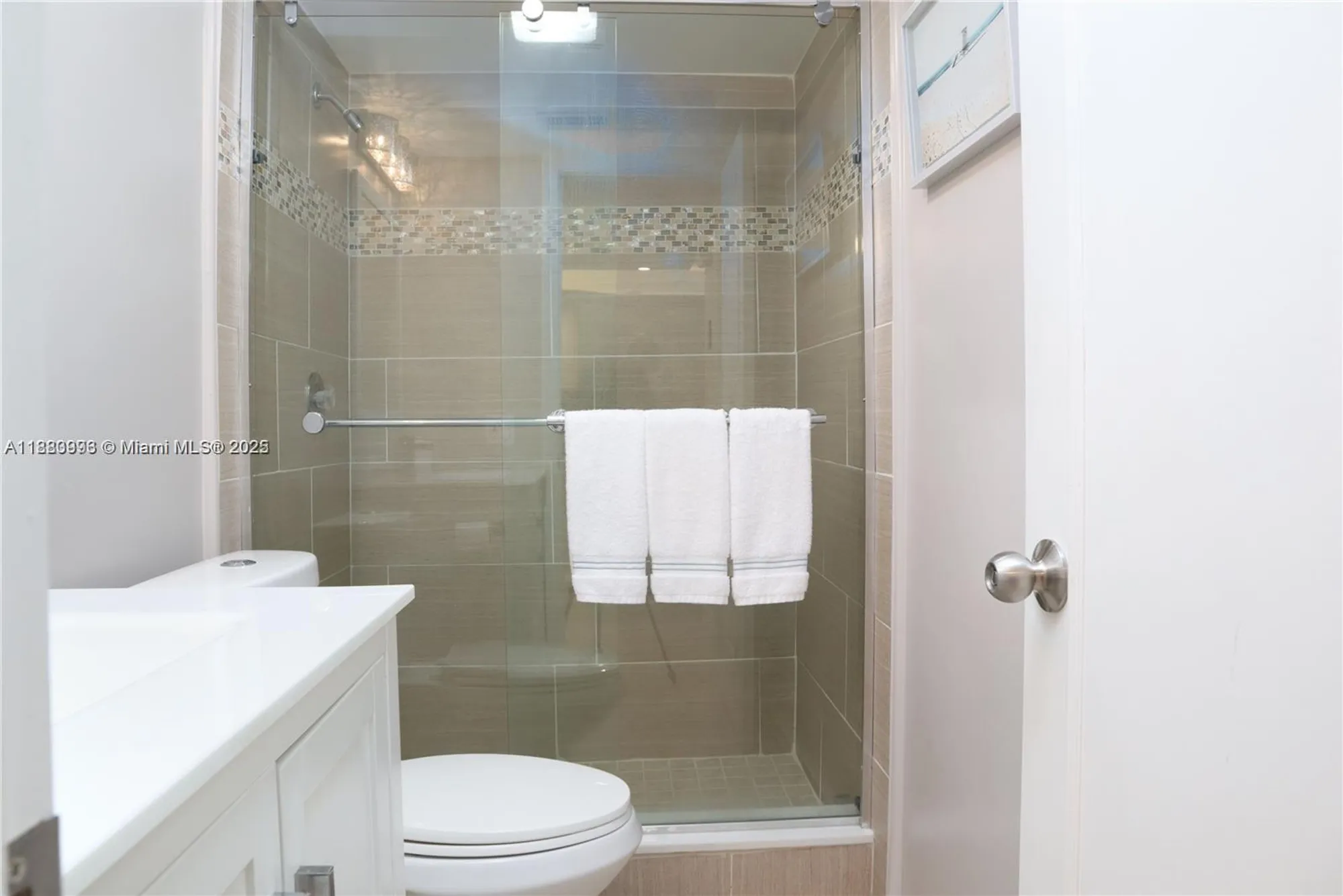 Property Slideshow image 23 of 35 | 23099 barwood ln 304, Boca Raton, FL, 33428