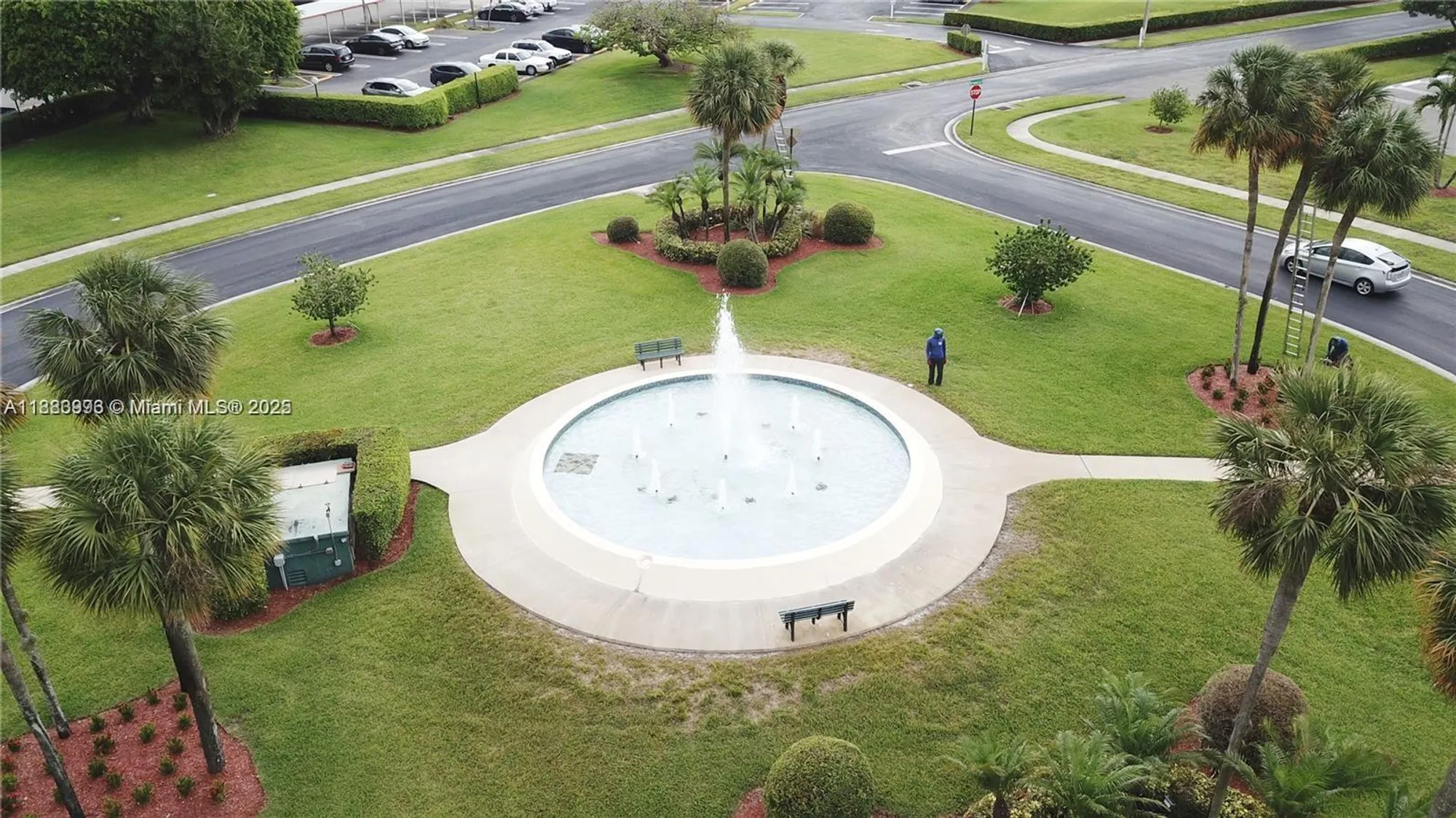 Property Slideshow image 32 of 35 | 23099 barwood ln 304, Boca Raton, FL, 33428