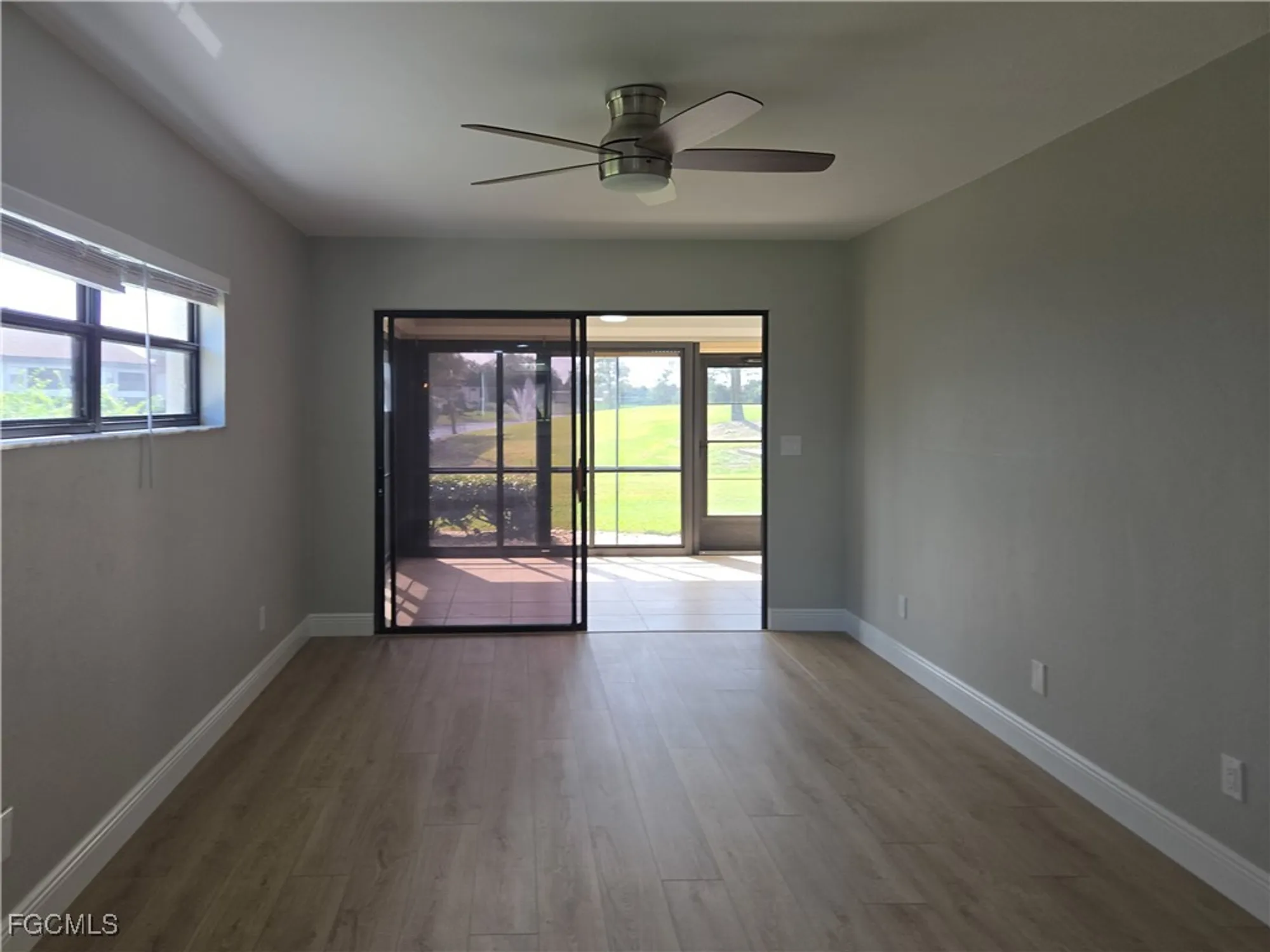 Property Slideshow image 17 of 28 | 5790 trailwinds dr 111, Fort Myers, FL, 33907