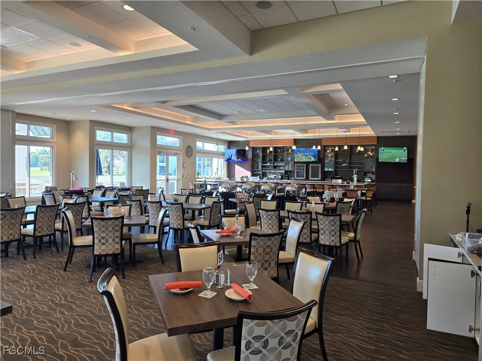 Property Slideshow image 24 of 28 | 5790 trailwinds dr 111, Fort Myers, FL, 33907