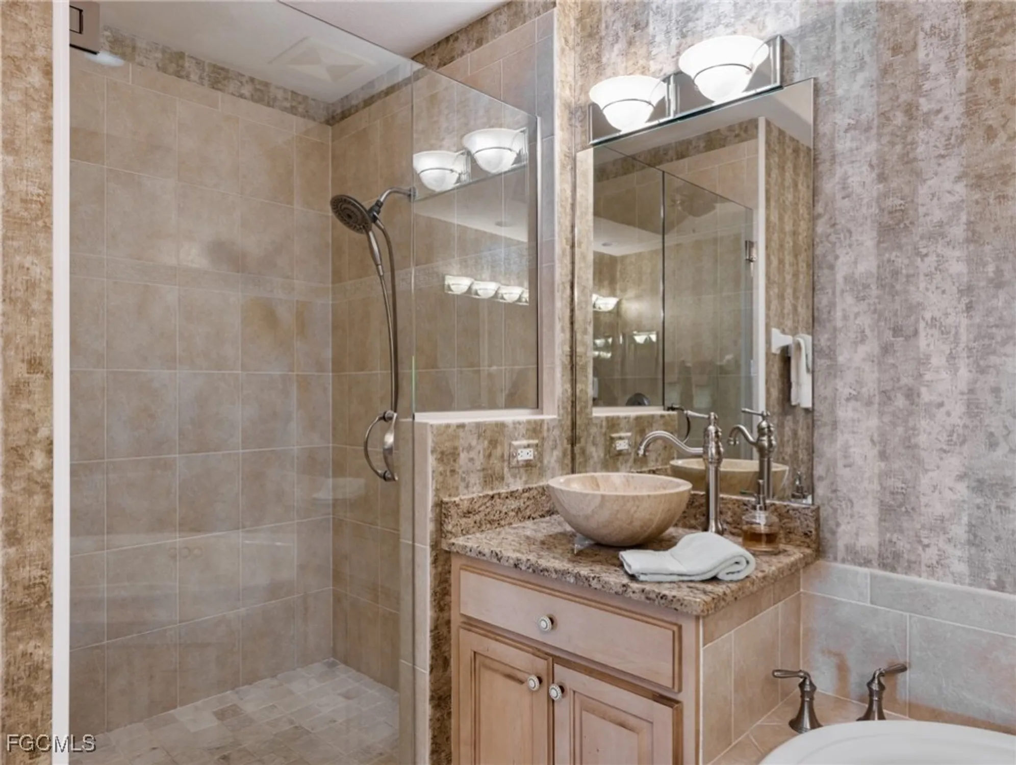 Property Slideshow image 25 of 45 | 11239 bienvenida ct unit 102, Fort Myers, FL, 33908