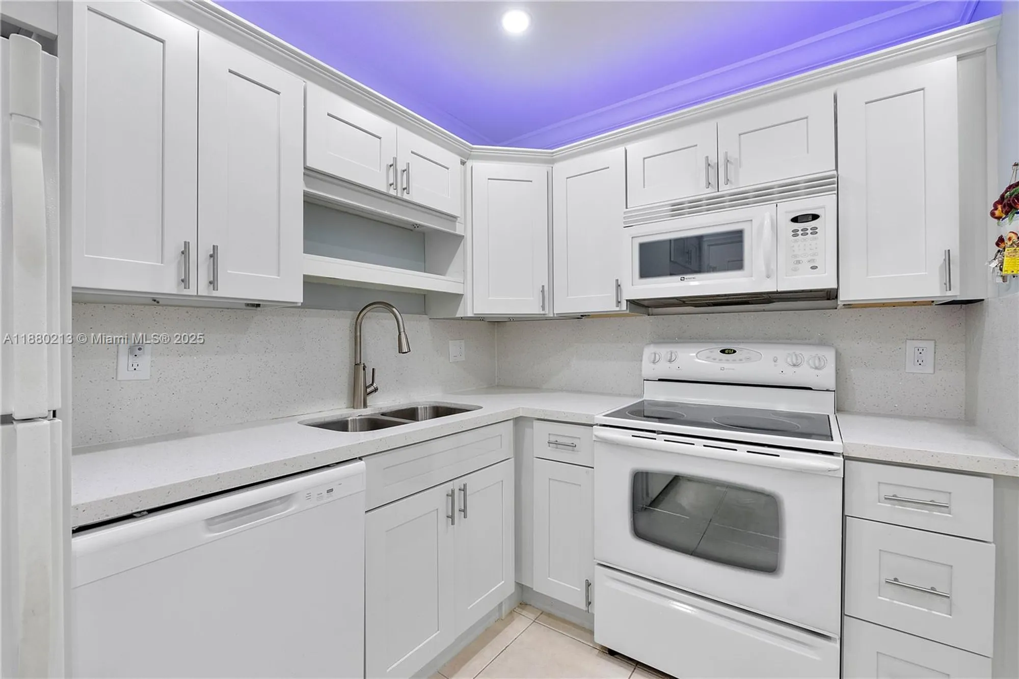 Property Slideshow image 10 of 45 | 4851 nw 21st st 109, Lauderhill, FL, 33313