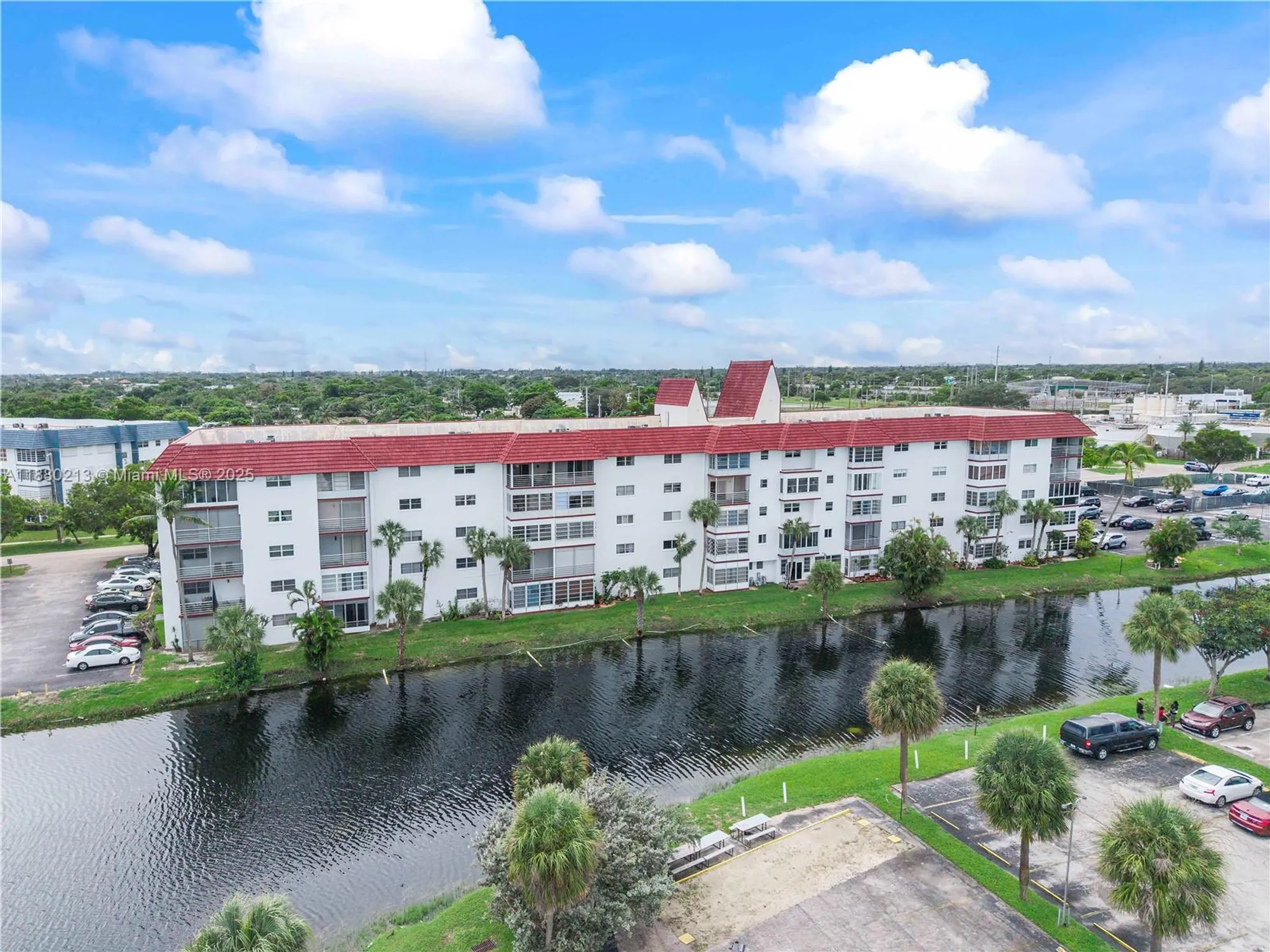 Property Slideshow image 26 of 45 | 4851 nw 21st st 109, Lauderhill, FL, 33313