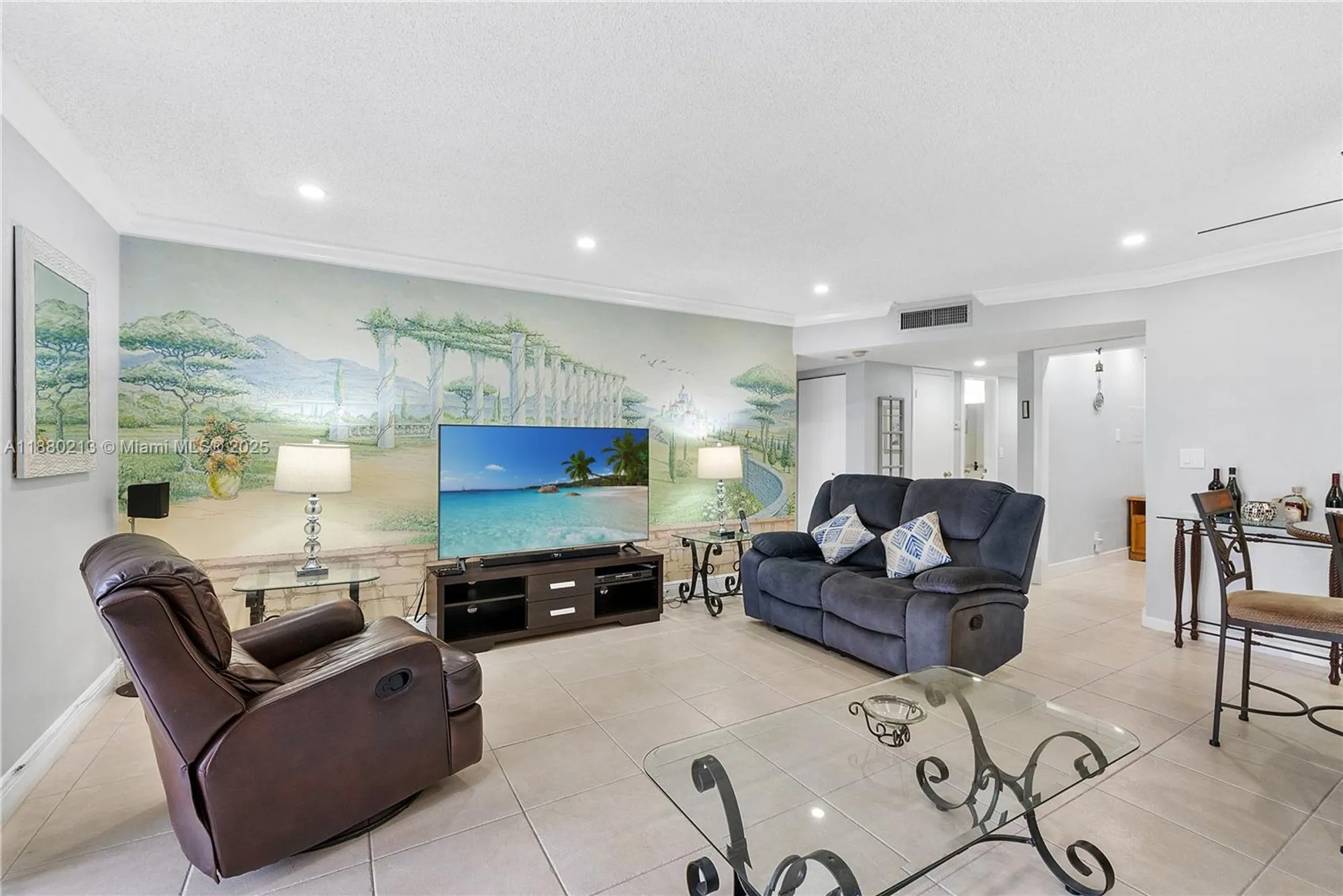 Property Slideshow image 3 of 45 | 4851 nw 21st st 109, Lauderhill, FL, 33313