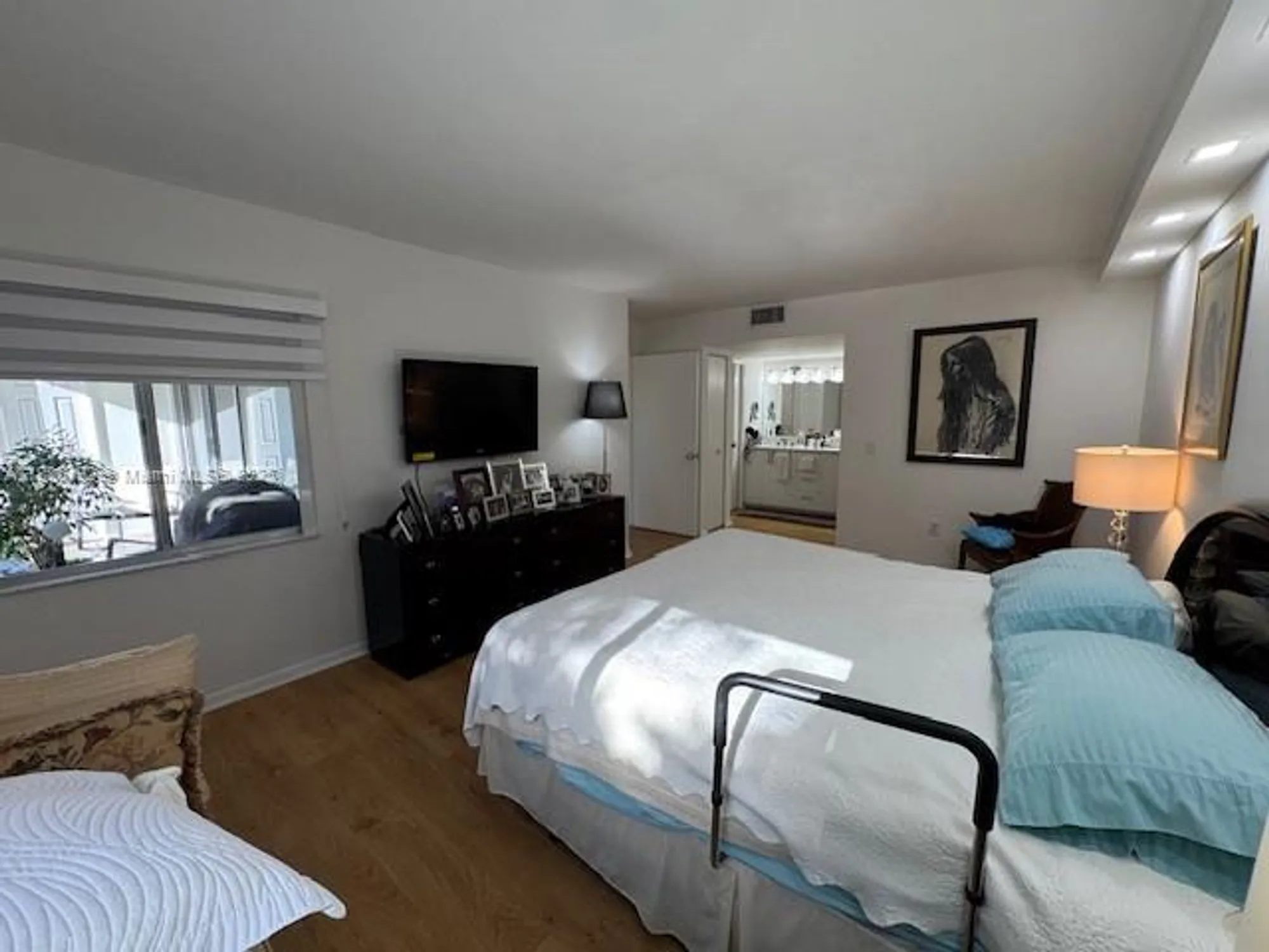 Property Slideshow image 19 of 36 | 950 sw 138th ave 314b, Pembroke Pines, FL, 33027