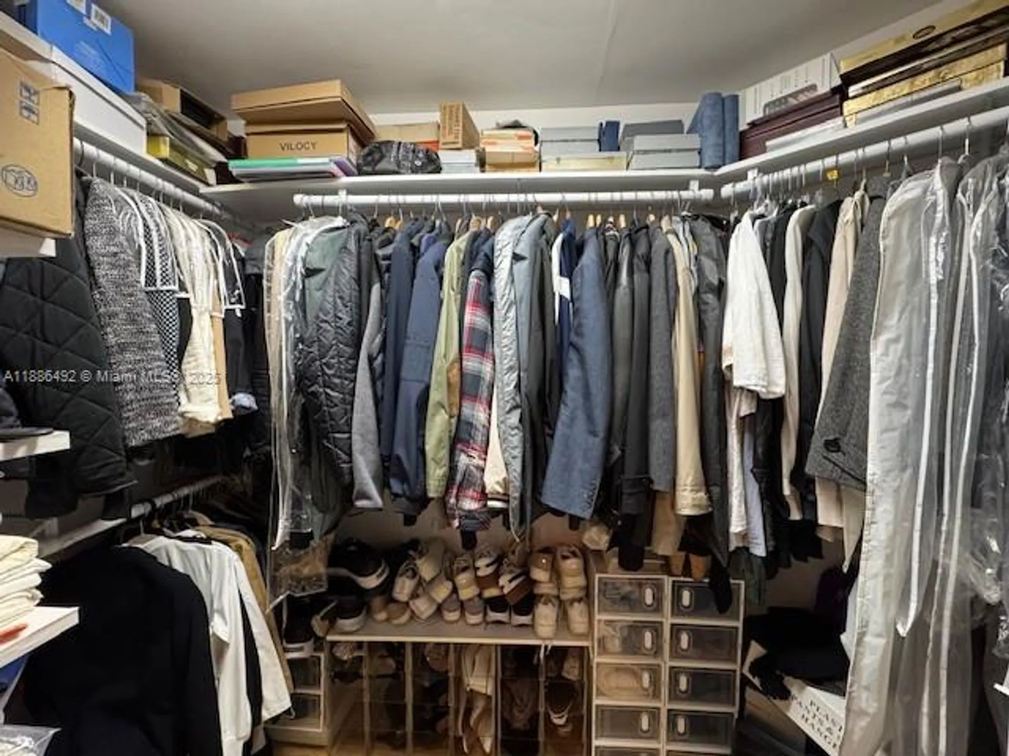 Property Slideshow image 13 of 36 | 950 sw 138th ave 314b, Pembroke Pines, FL, 33027