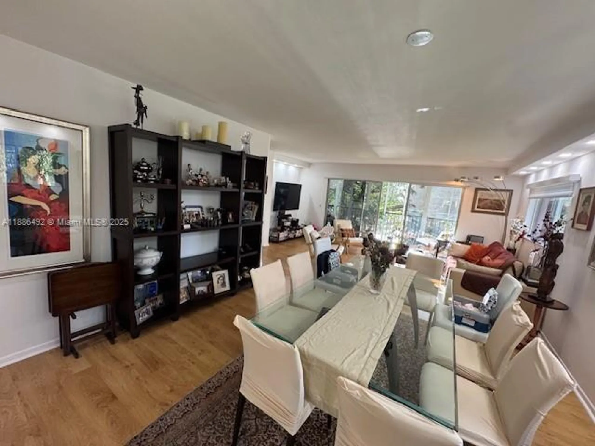 Property Slideshow image 28 of 36 | 950 sw 138th ave 314b, Pembroke Pines, FL, 33027