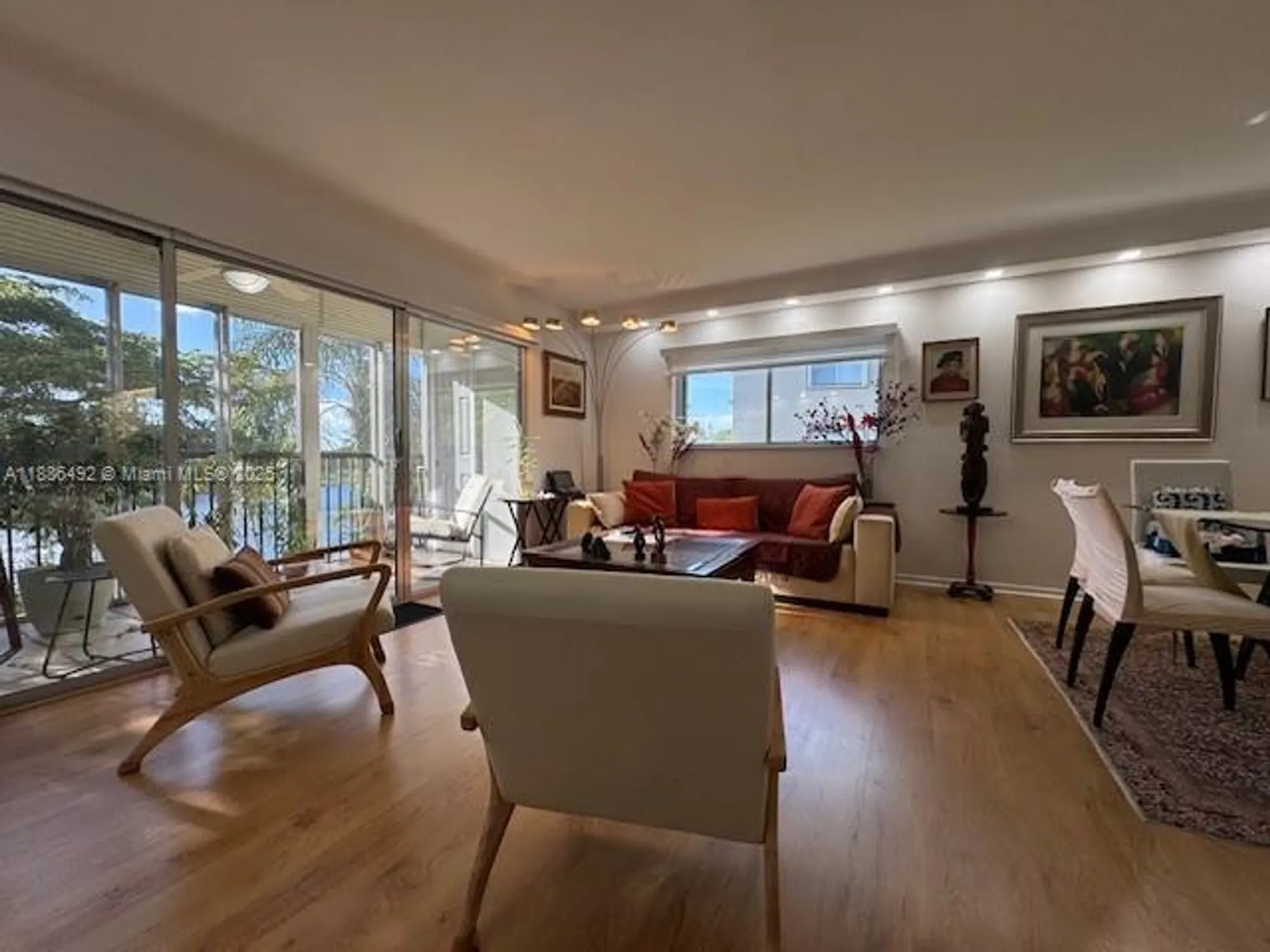 Property Slideshow image 23 of 36 | 950 sw 138th ave 314b, Pembroke Pines, FL, 33027