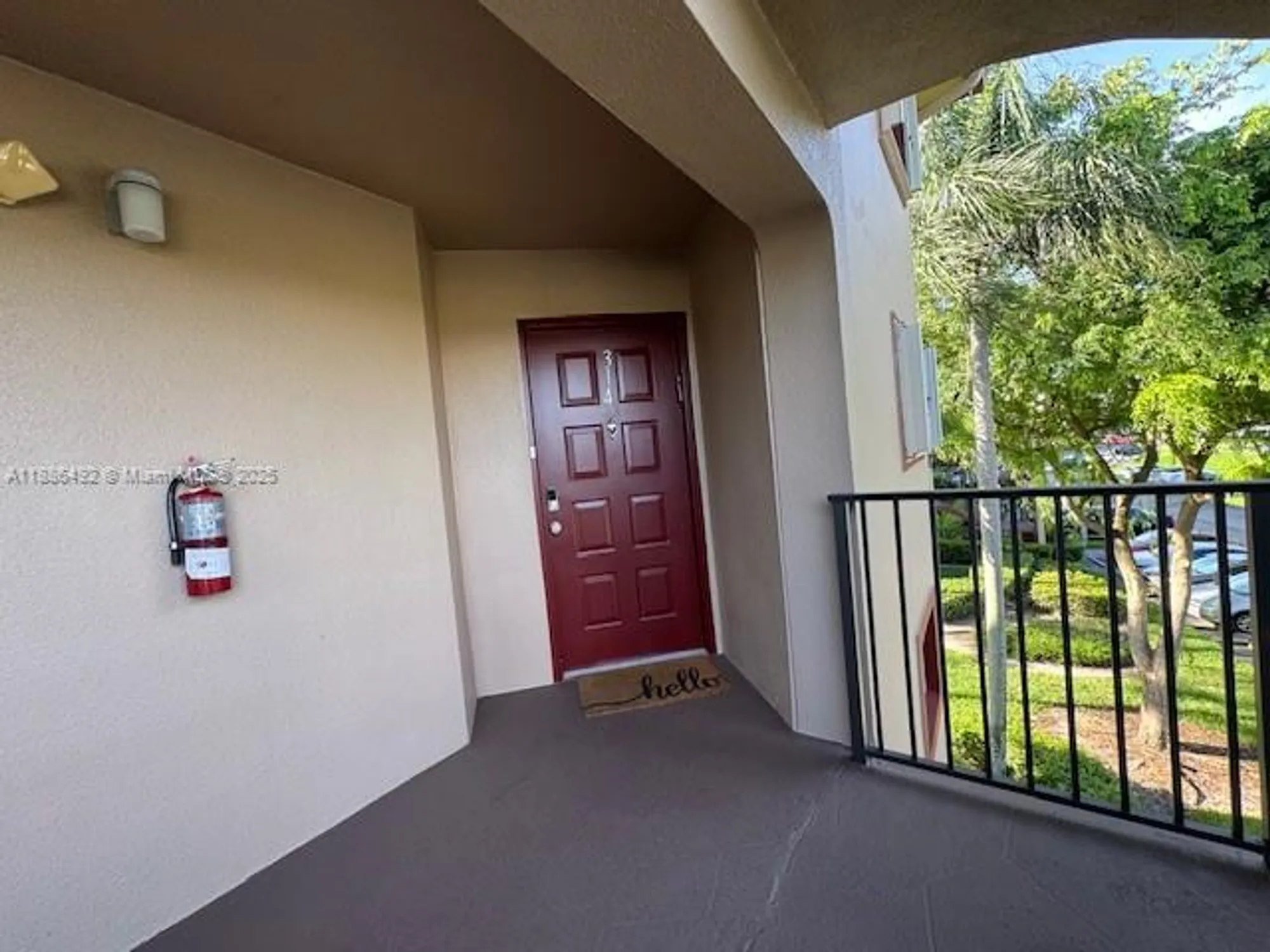 Property Slideshow image 4 of 36 | 950 sw 138th ave 314b, Pembroke Pines, FL, 33027