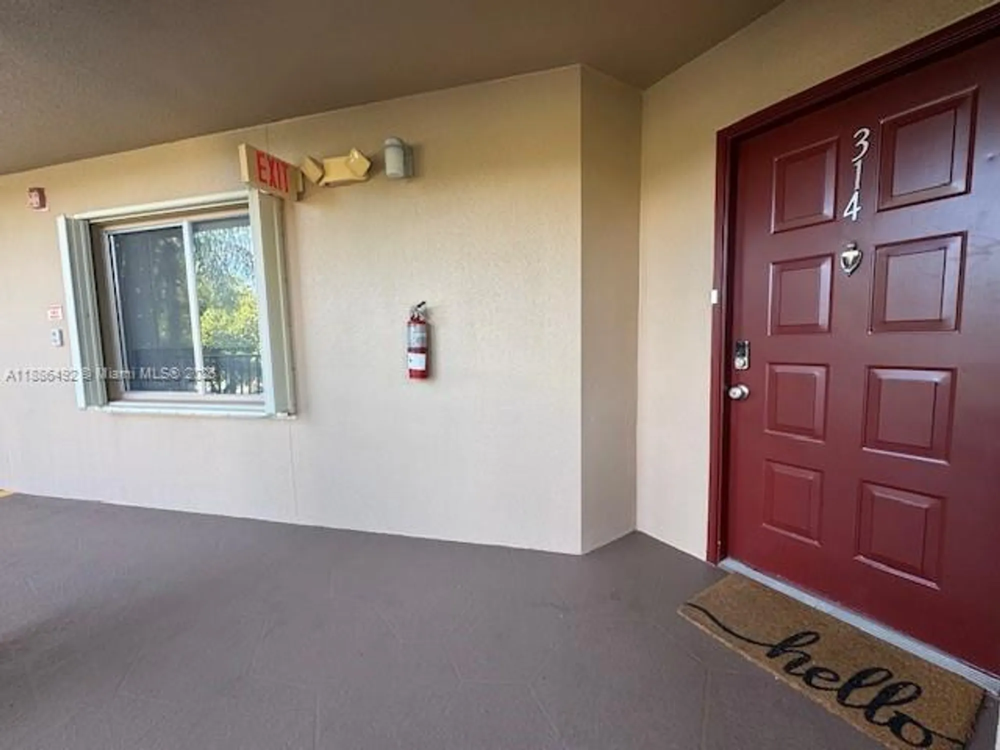 Property Slideshow image 5 of 36 | 950 sw 138th ave 314b, Pembroke Pines, FL, 33027