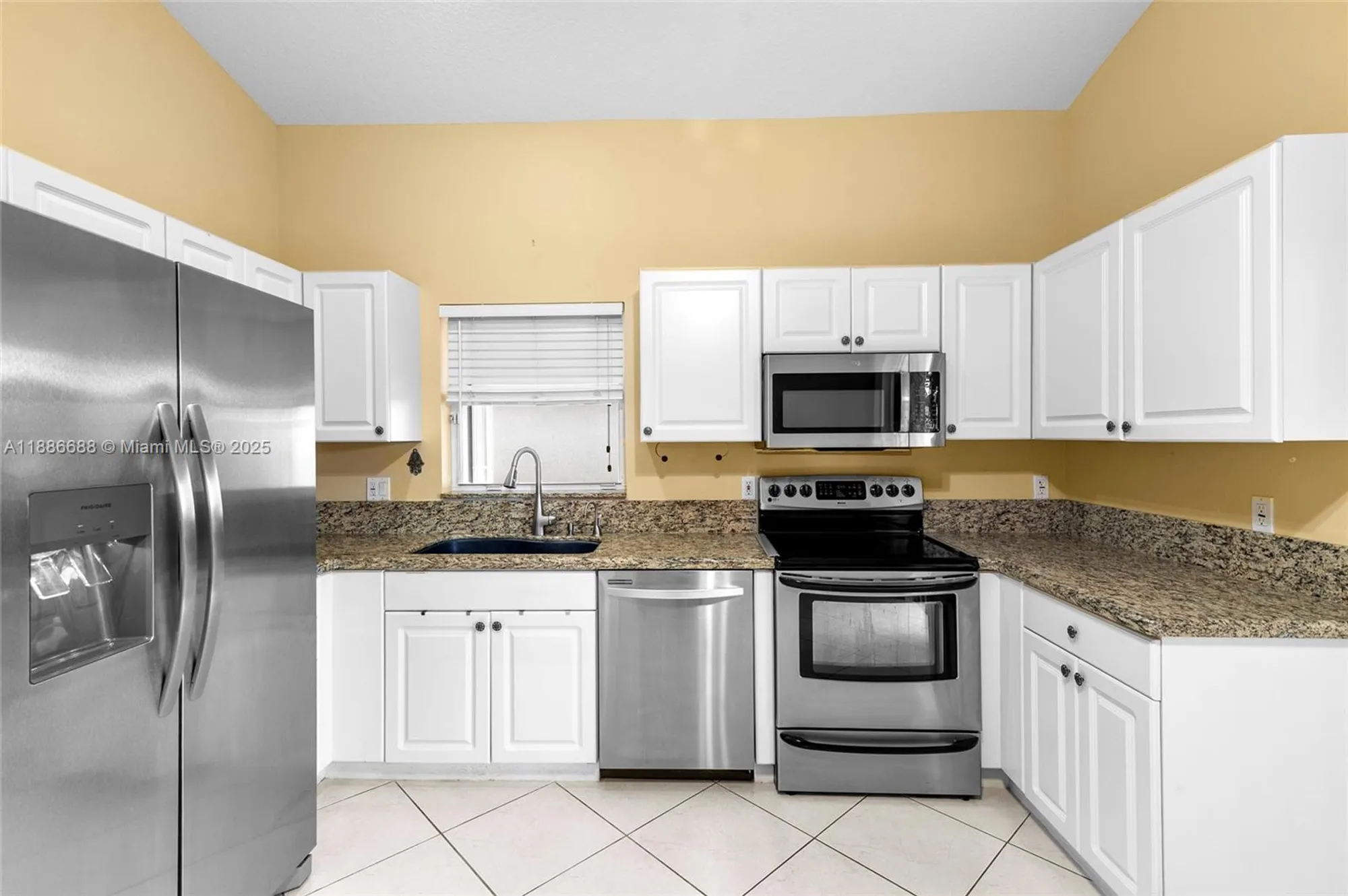 Property Slideshow image 11 of 37 | 11954 rosetree ter, Boynton Beach, FL, 33437
