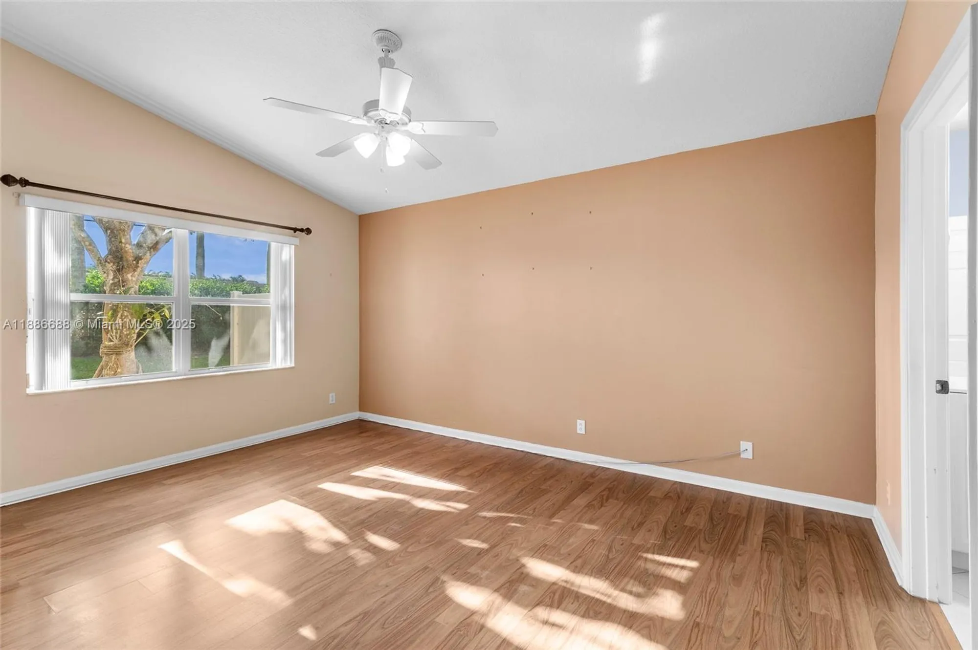 Property Slideshow image 12 of 37 | 11954 rosetree ter, Boynton Beach, FL, 33437