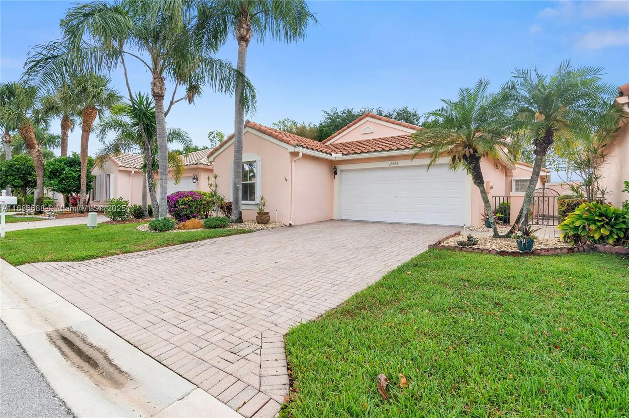 Property Slideshow image 4 of 37 | 11954 rosetree ter, Boynton Beach, FL, 33437